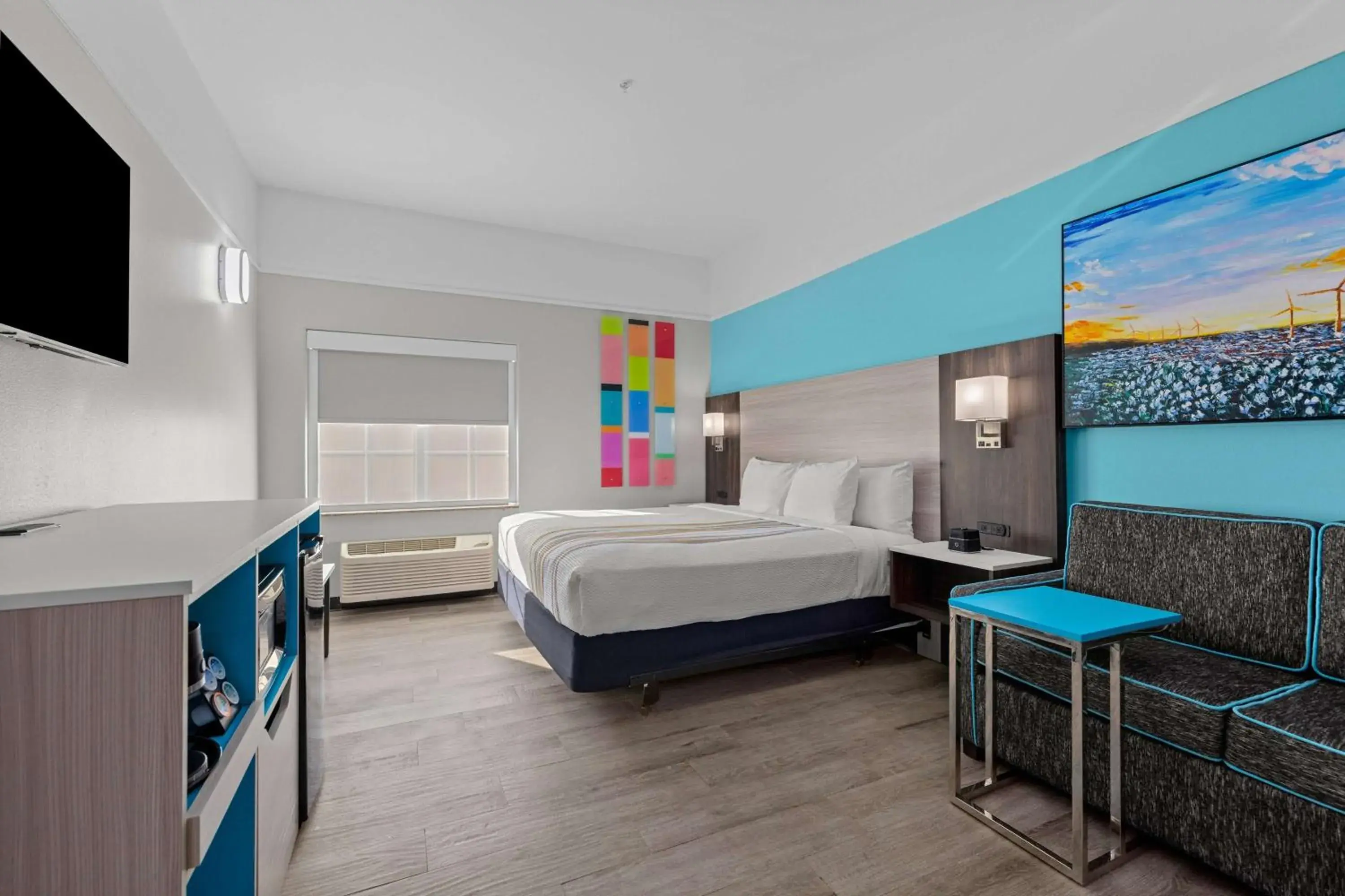 Superior King Room - Non-Smoking in La Quinta Inn Suites by Wyndham Raymondville Harlingen Superior King Room - Non-Smoking in La Quinta Inn Suites by Wyndham Raymondville Harlingen