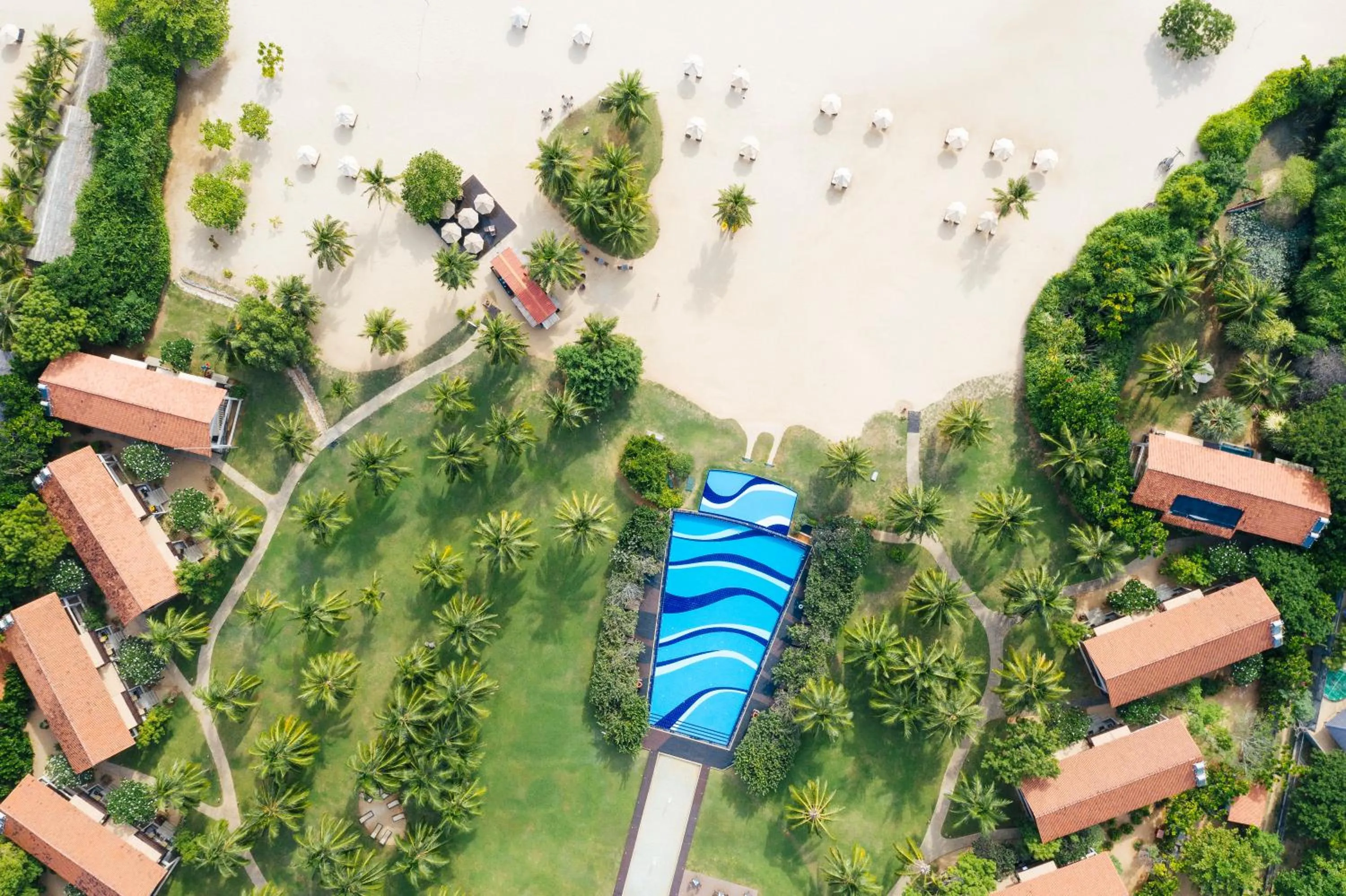 Property building in Uga Bay - Pasikuda