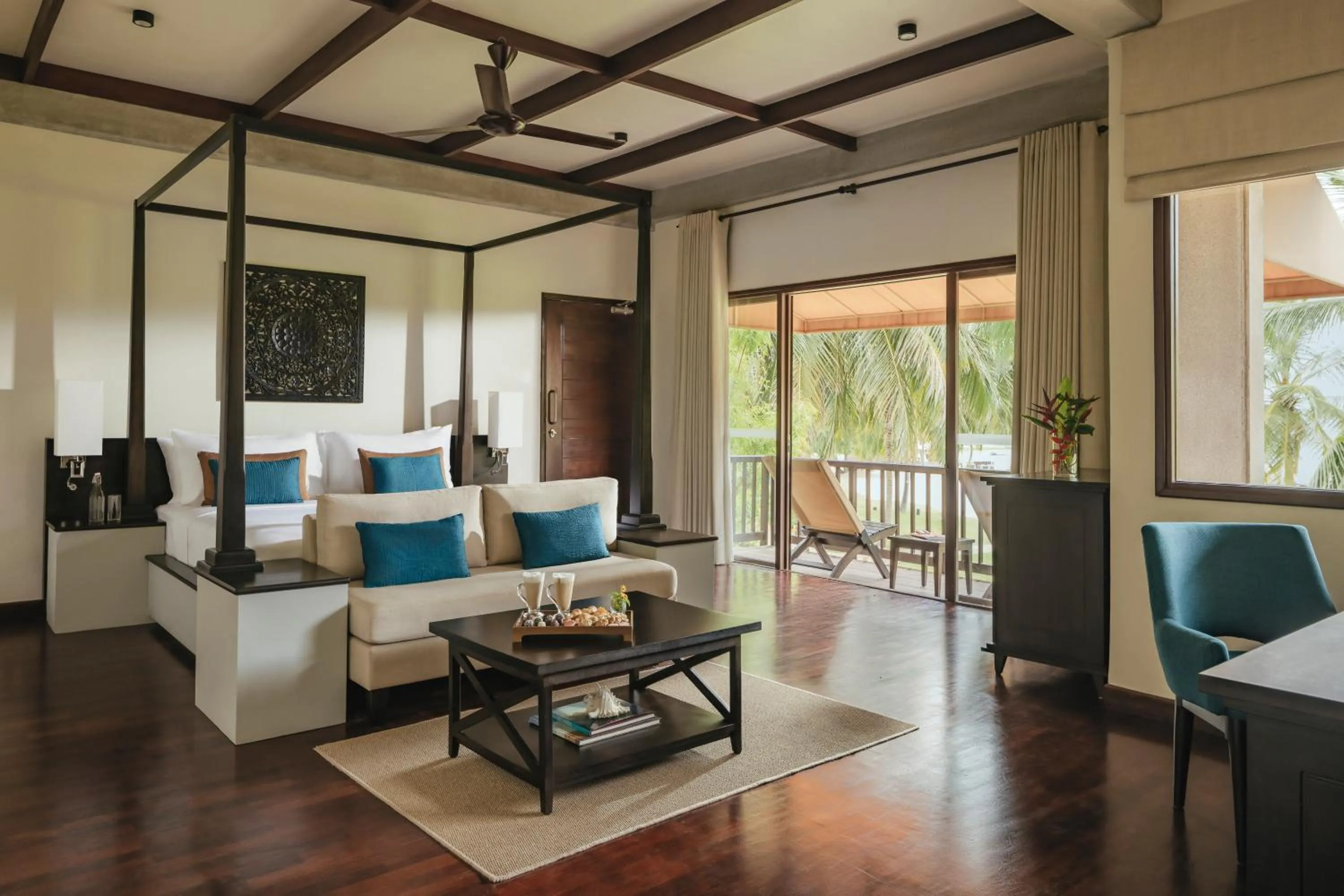 Bedroom, Bed in Uga Bay - Pasikuda