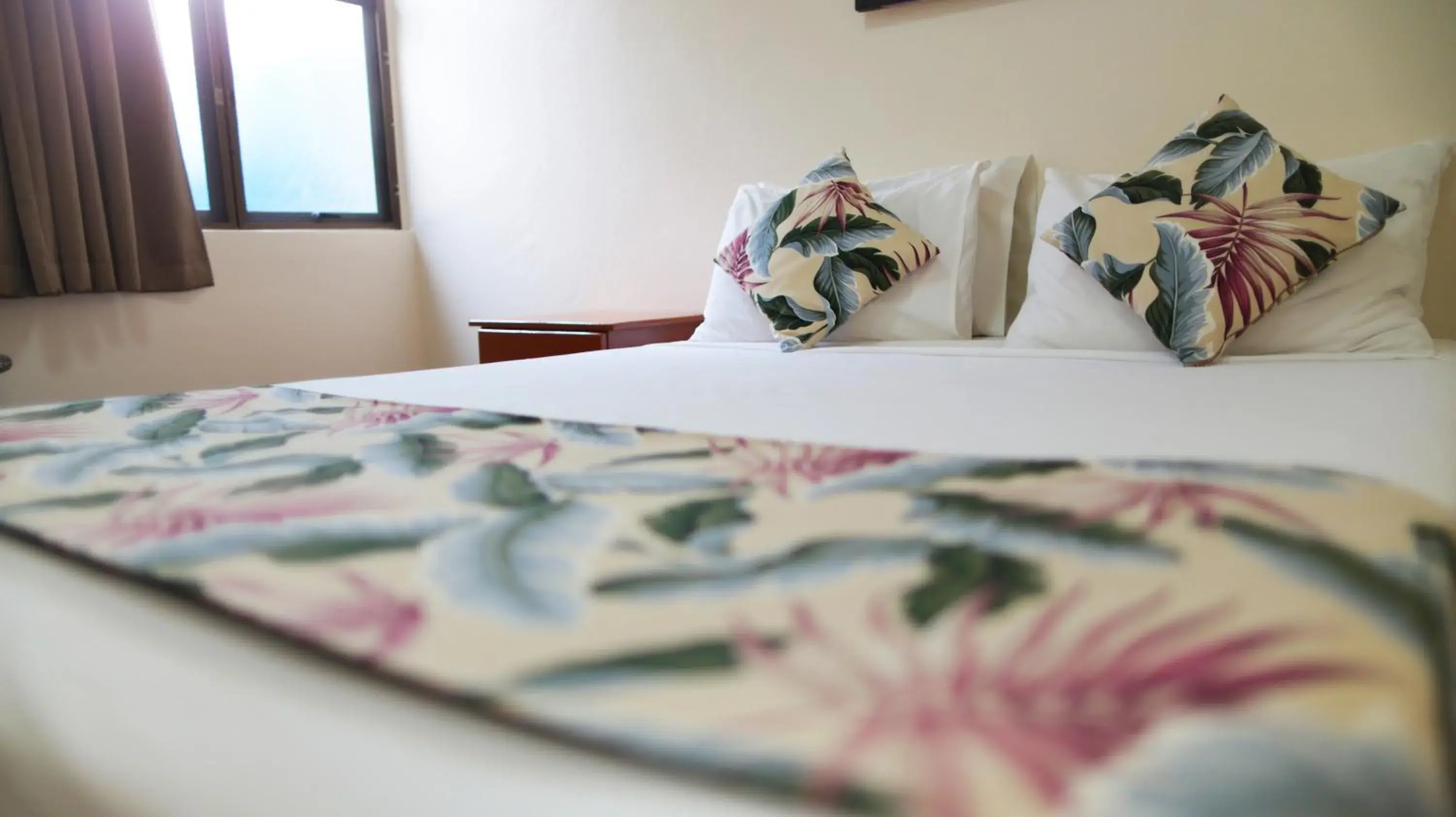 Budget Double Room in Aquarius On The Beach Budget Double Room in Aquarius On The Beach