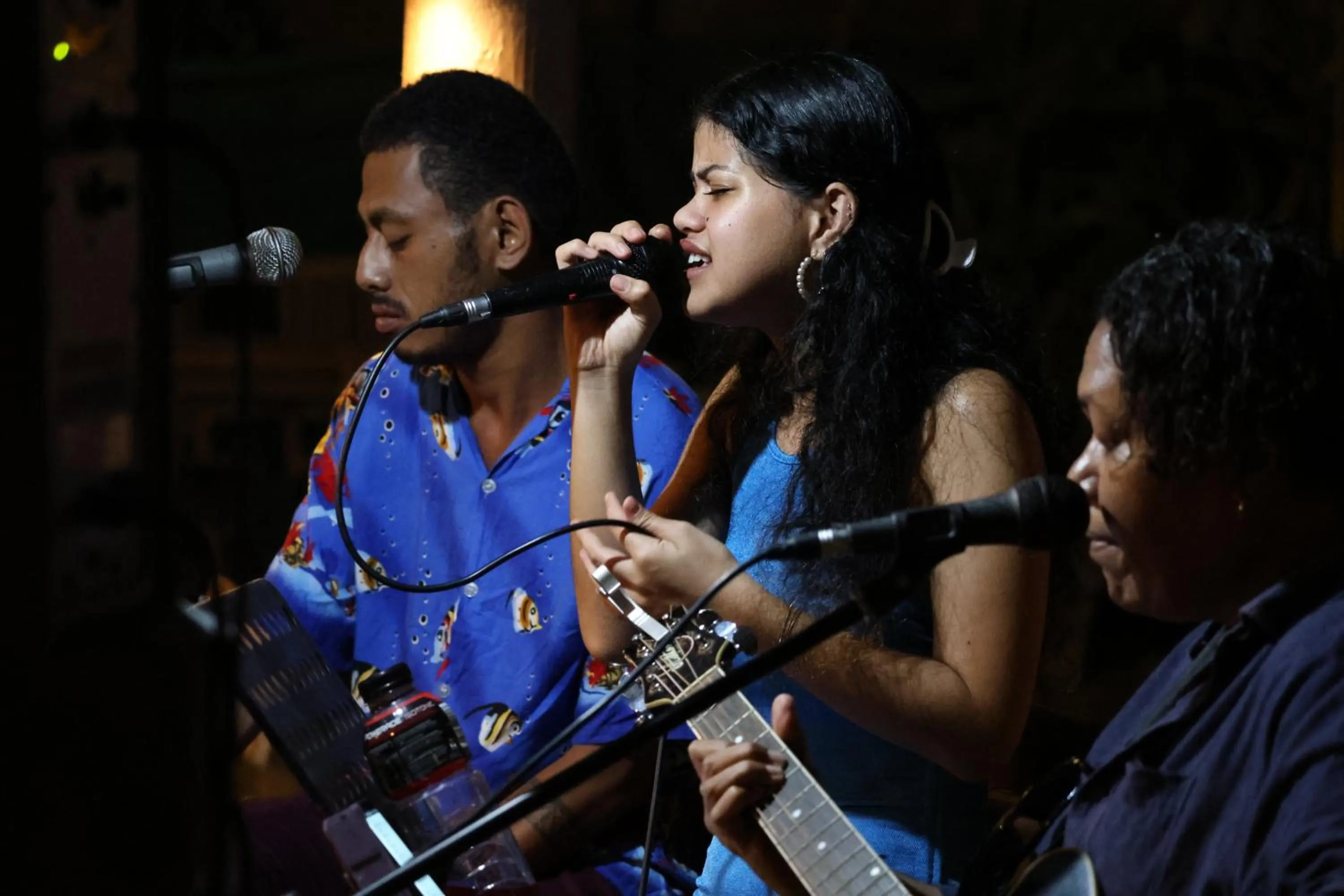 Evening entertainment in Aquarius On The Beach