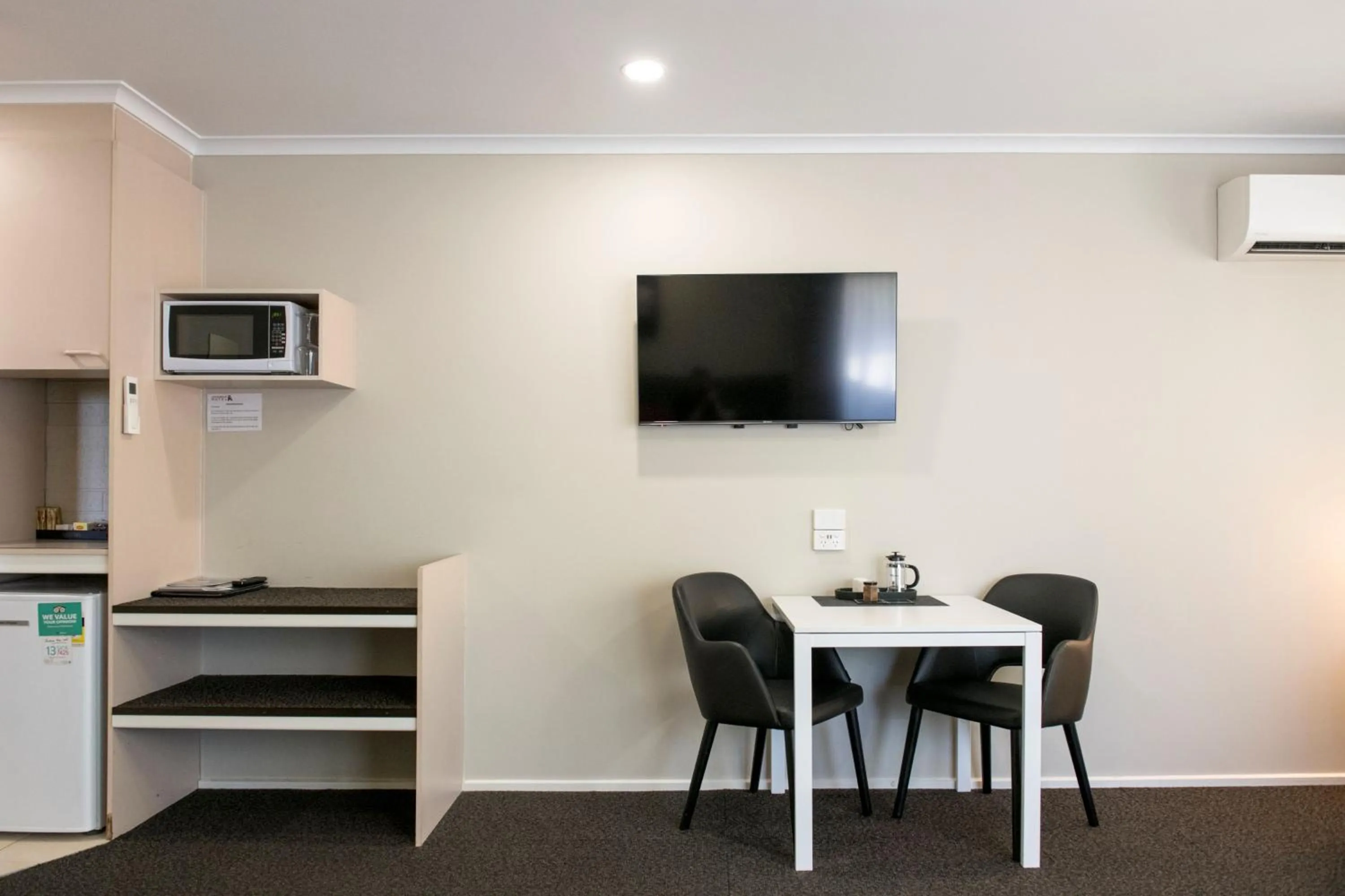 Kitchen or kitchenette in Central Deborah Motel