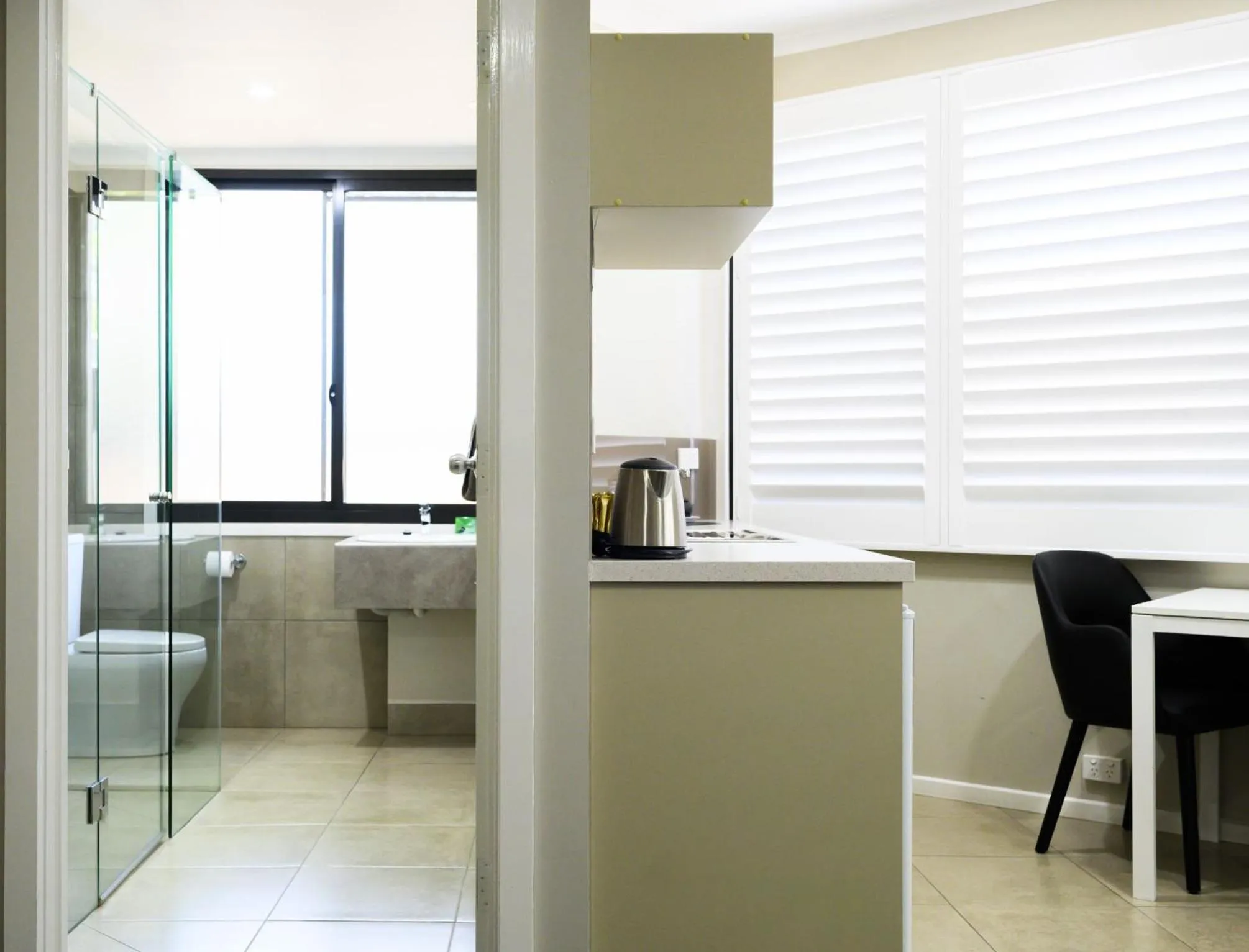 Bathroom in Central Deborah Motel