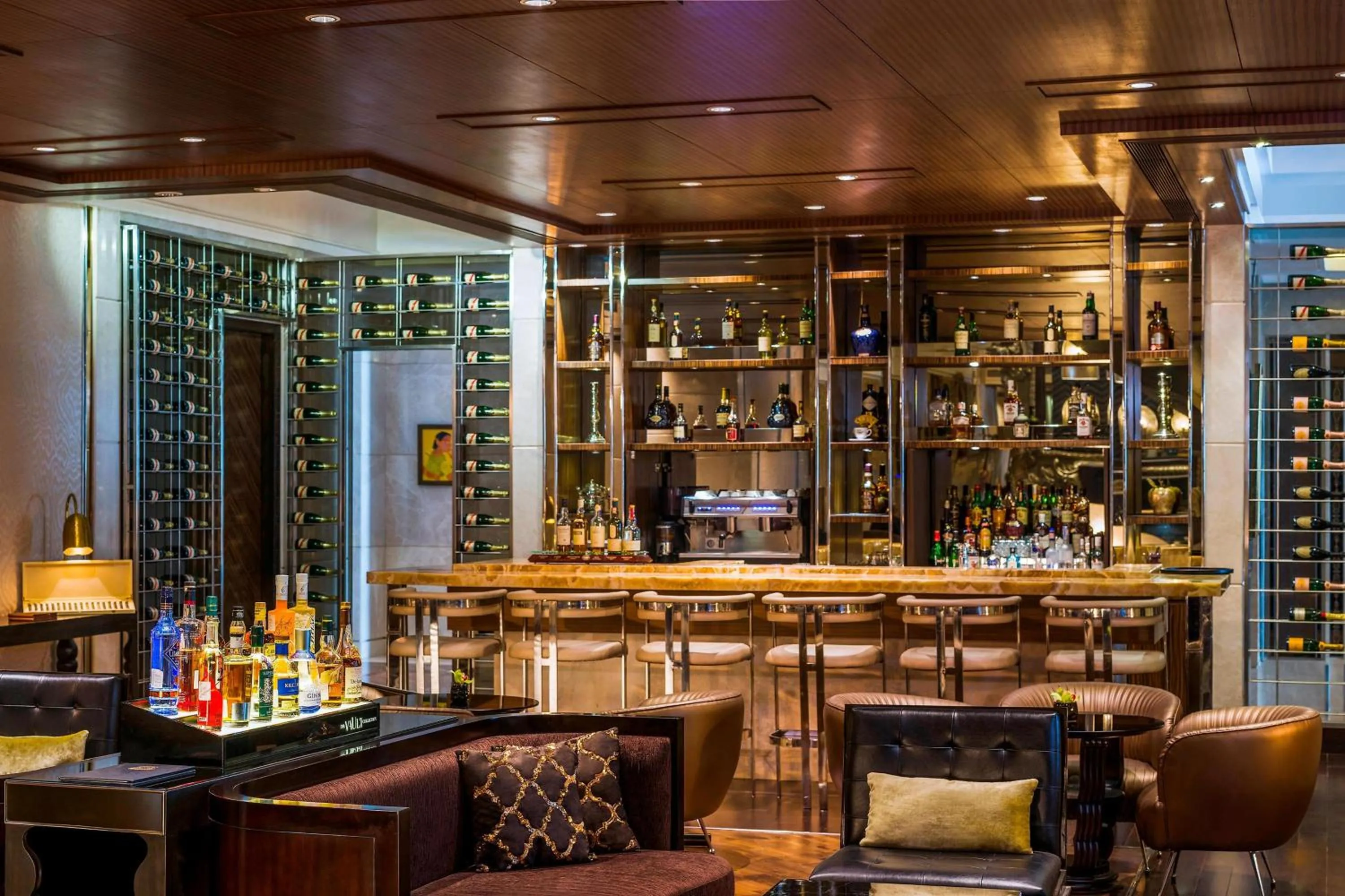 Lounge or bar in The St. Regis Mumbai