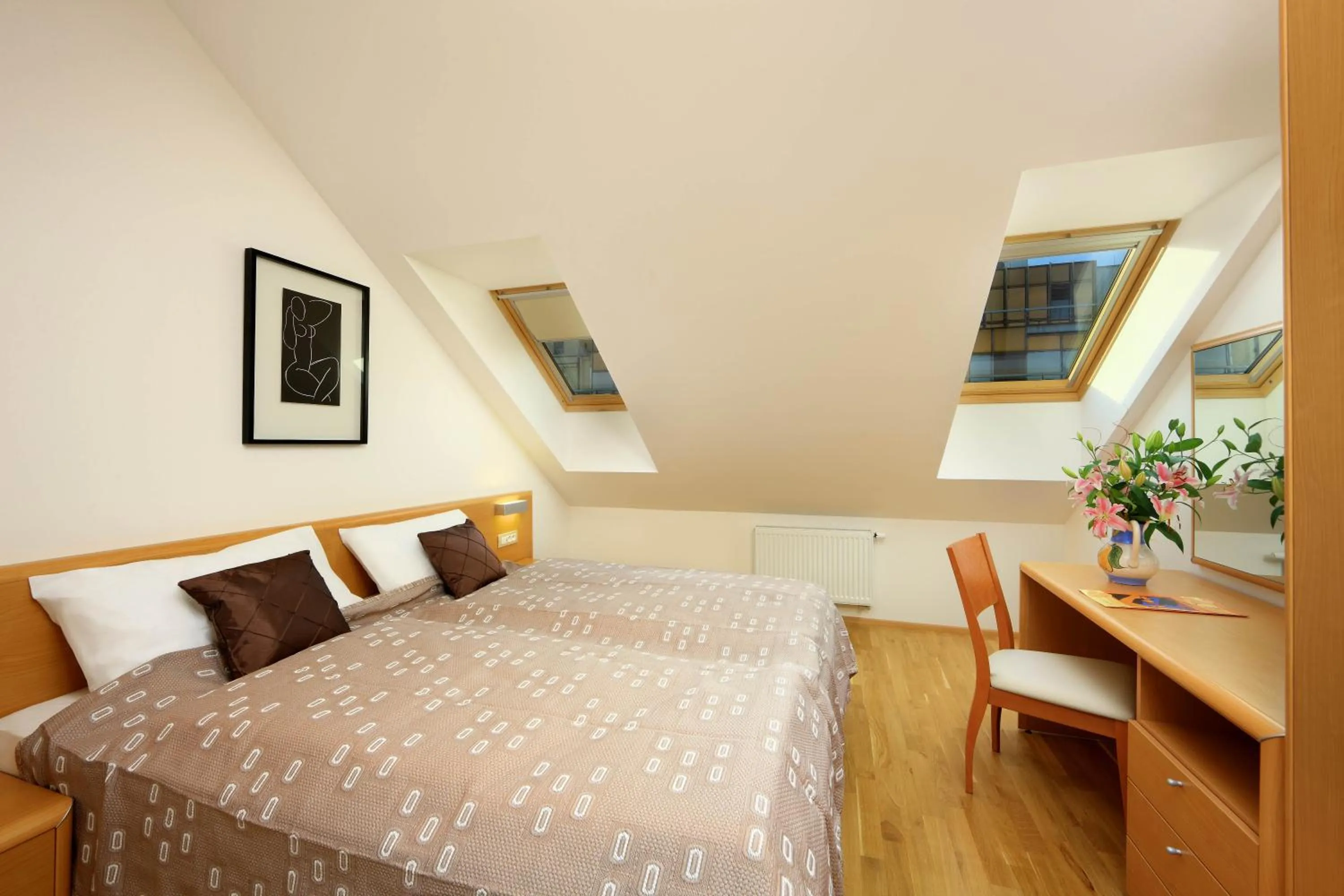 Bed in Salvator Superior Apartments