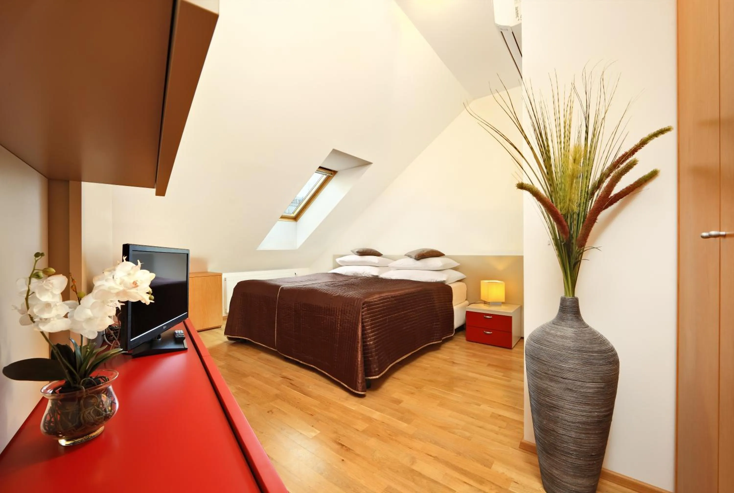 Photo of the whole room, Bed in Salvator Superior Apartments