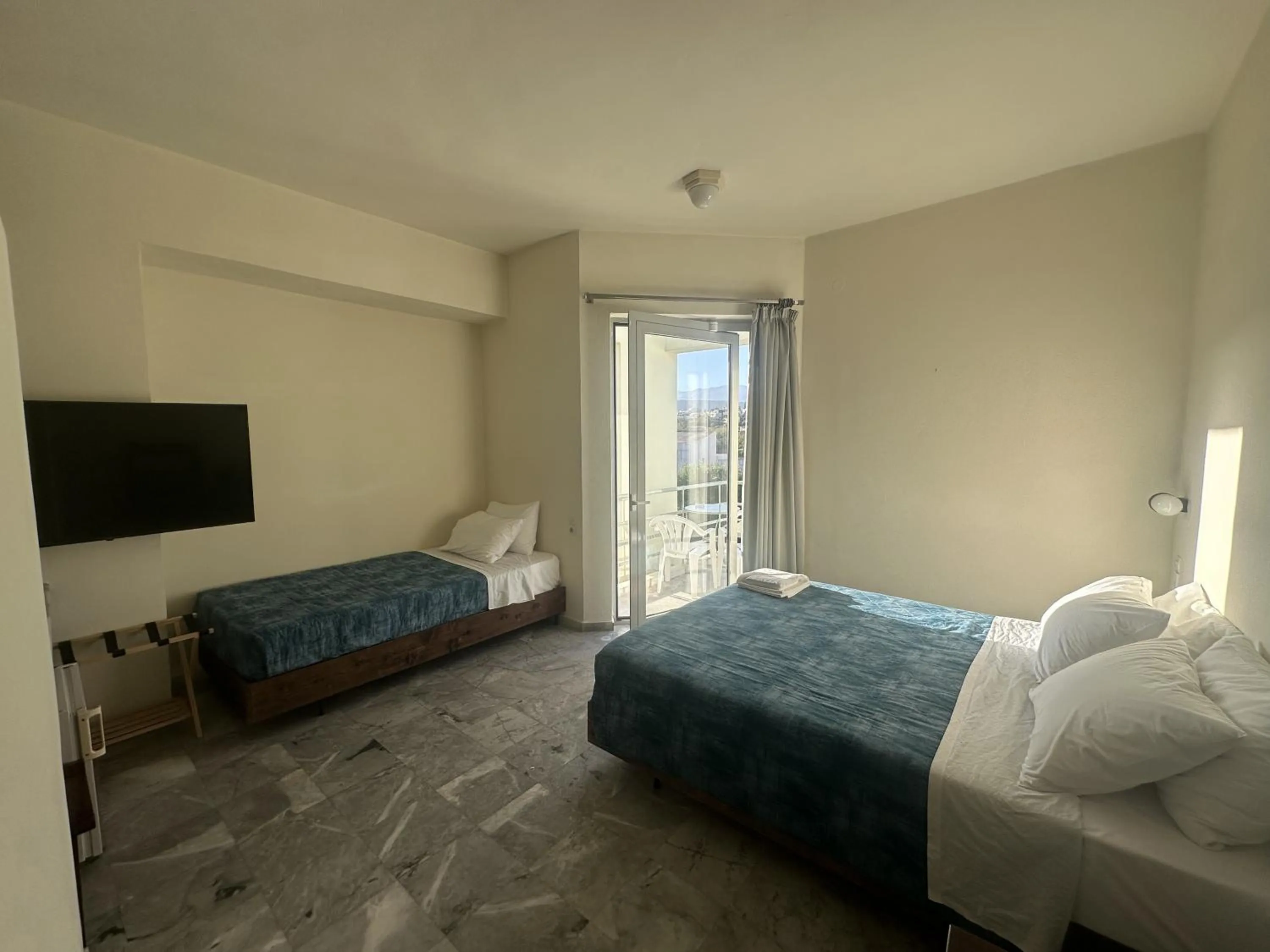 Photo of the whole room, Bed in Rodon Hotel