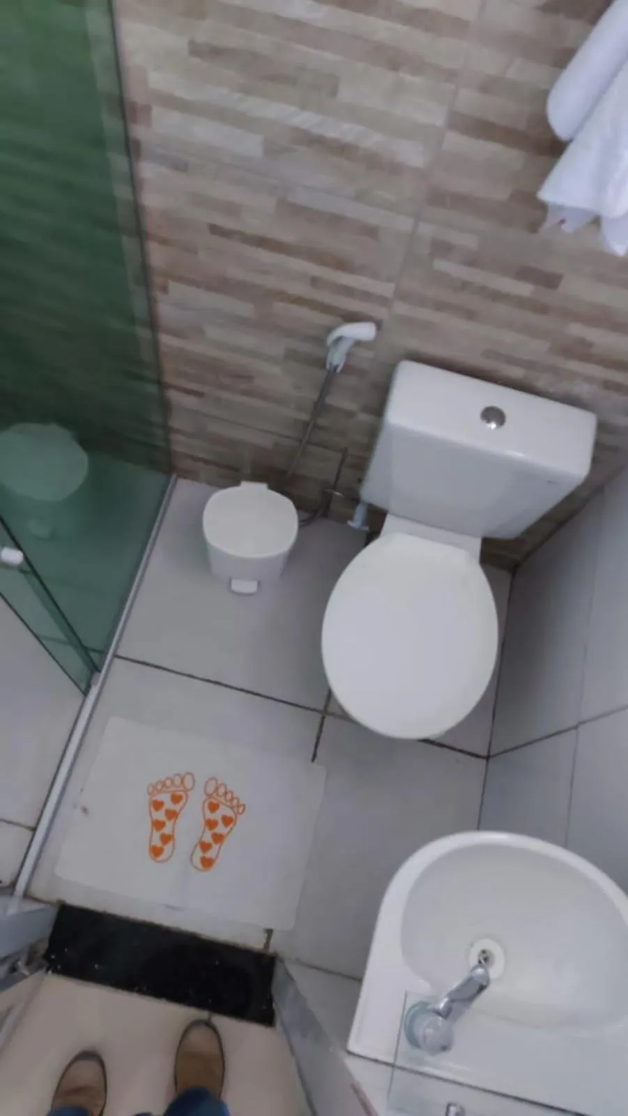 Toilet in Suites Porto Frevo