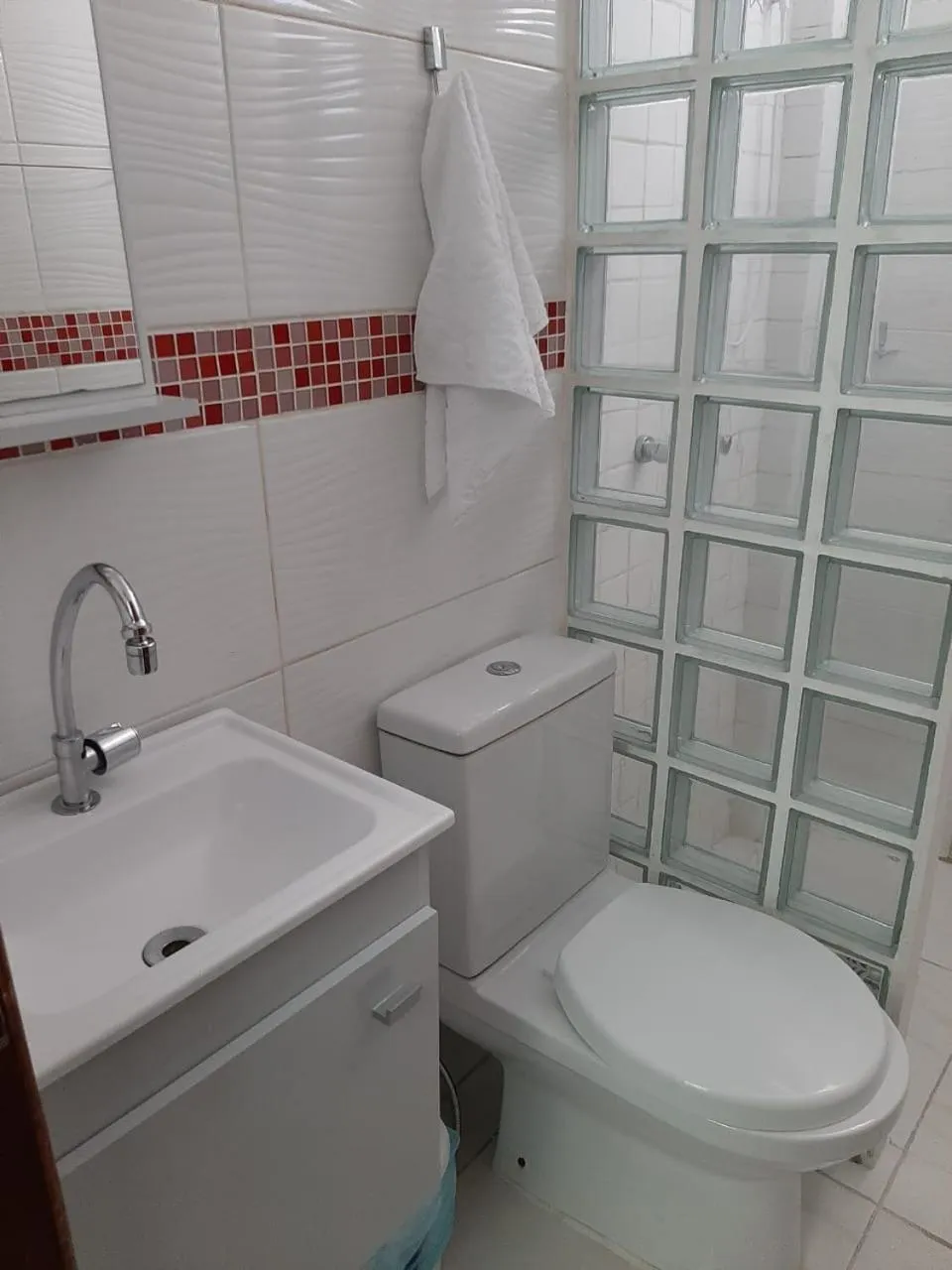 Toilet in Suites Porto Frevo