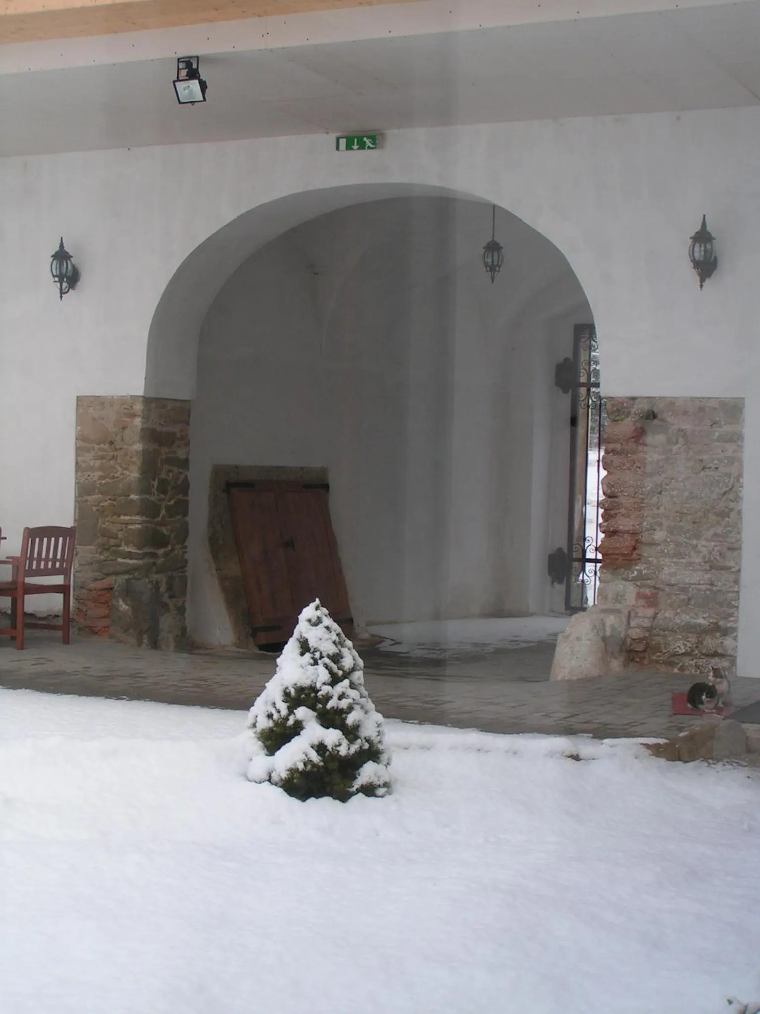 Facade/entrance in Kaštieľ Biela Dáma a Čierny Rytier