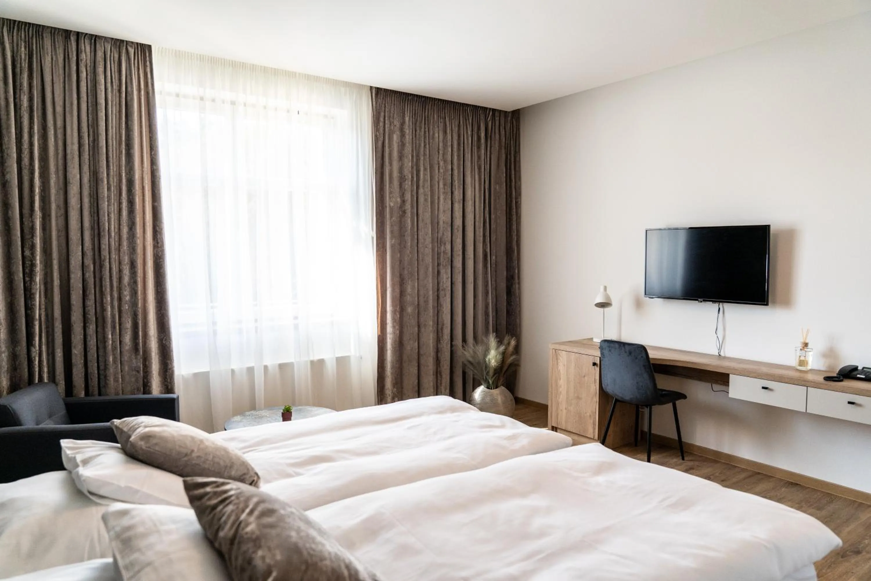 Bedroom, Bed in Hotel Větruše