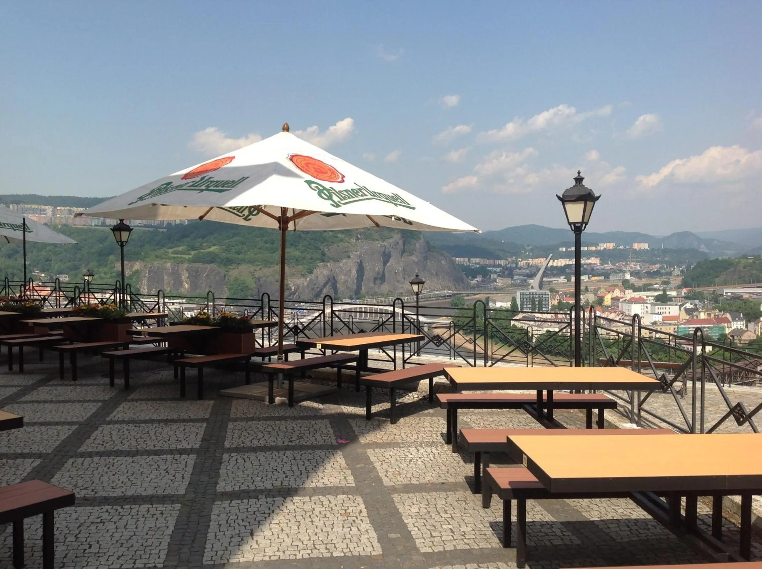 Restaurant/places to eat in Hotel Větruše