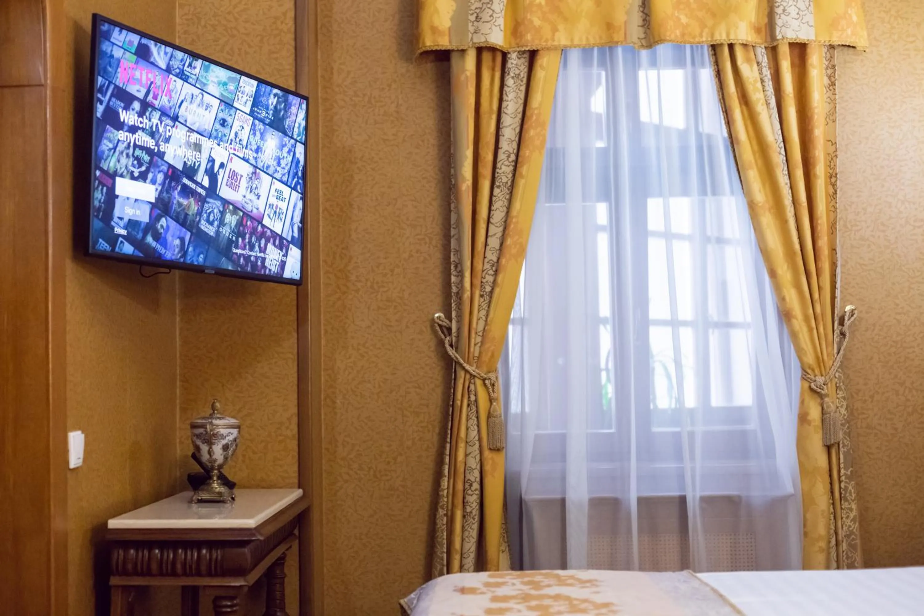 Bed in Hotel Am Ring