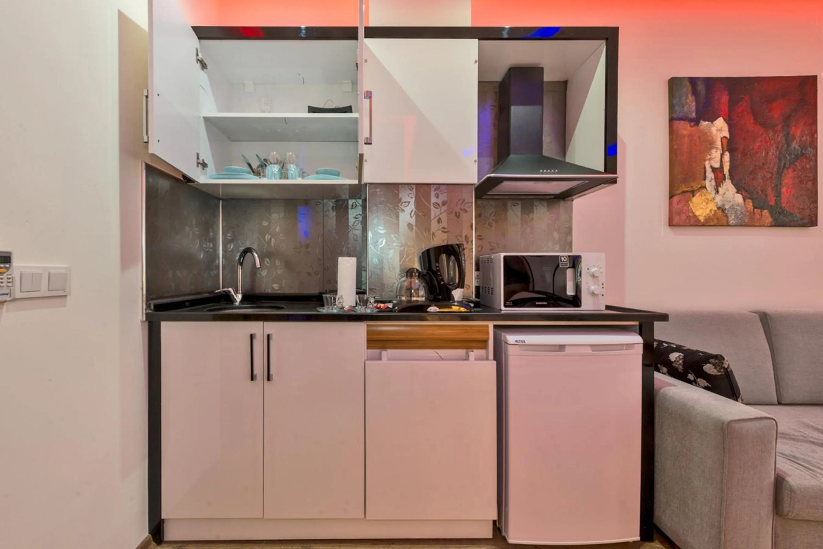 Bed in Taxim Trend Suites