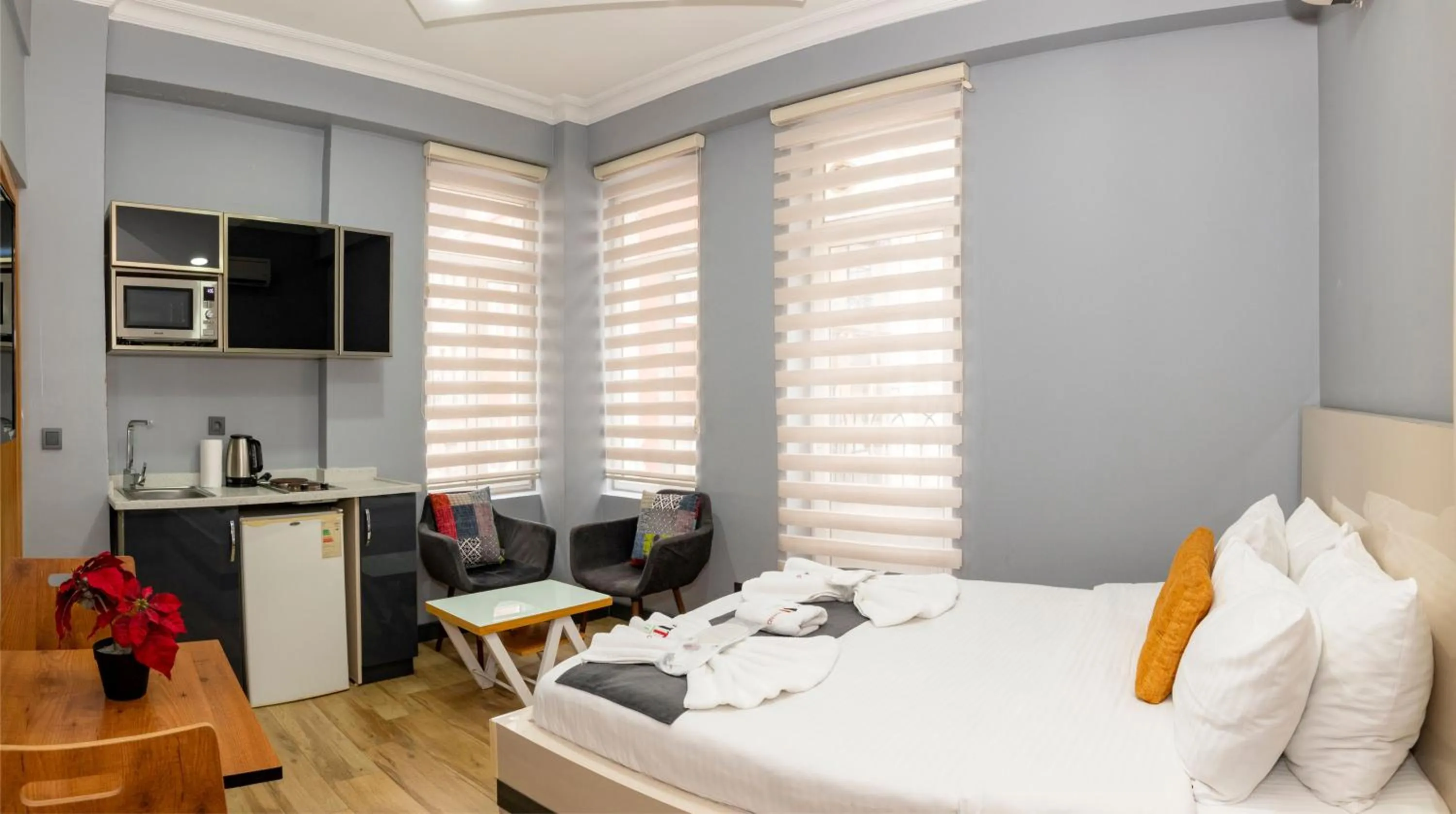 Massage, Bed in Taxim Trend Suites