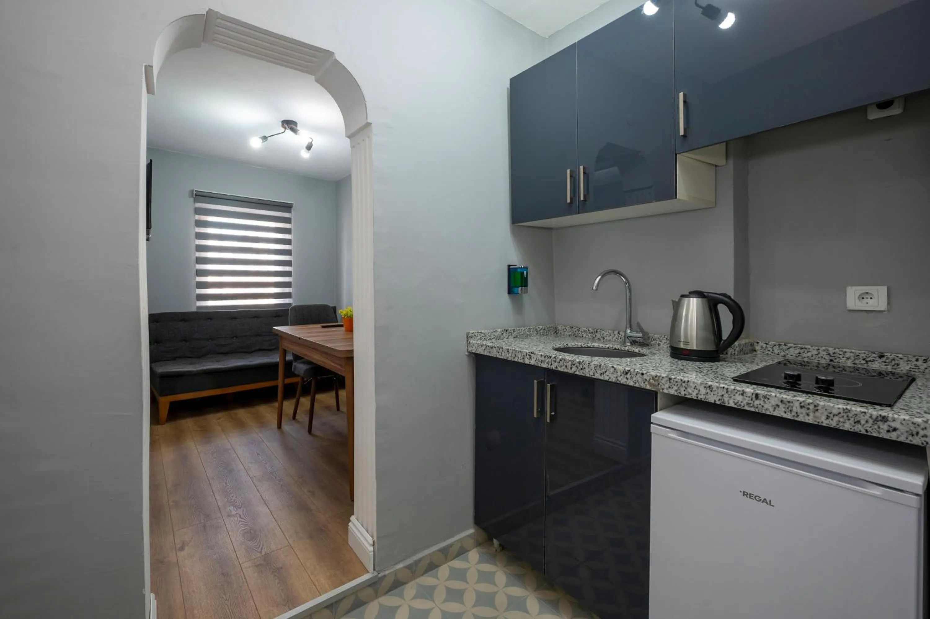 Dining area in Taxim Trend Suites