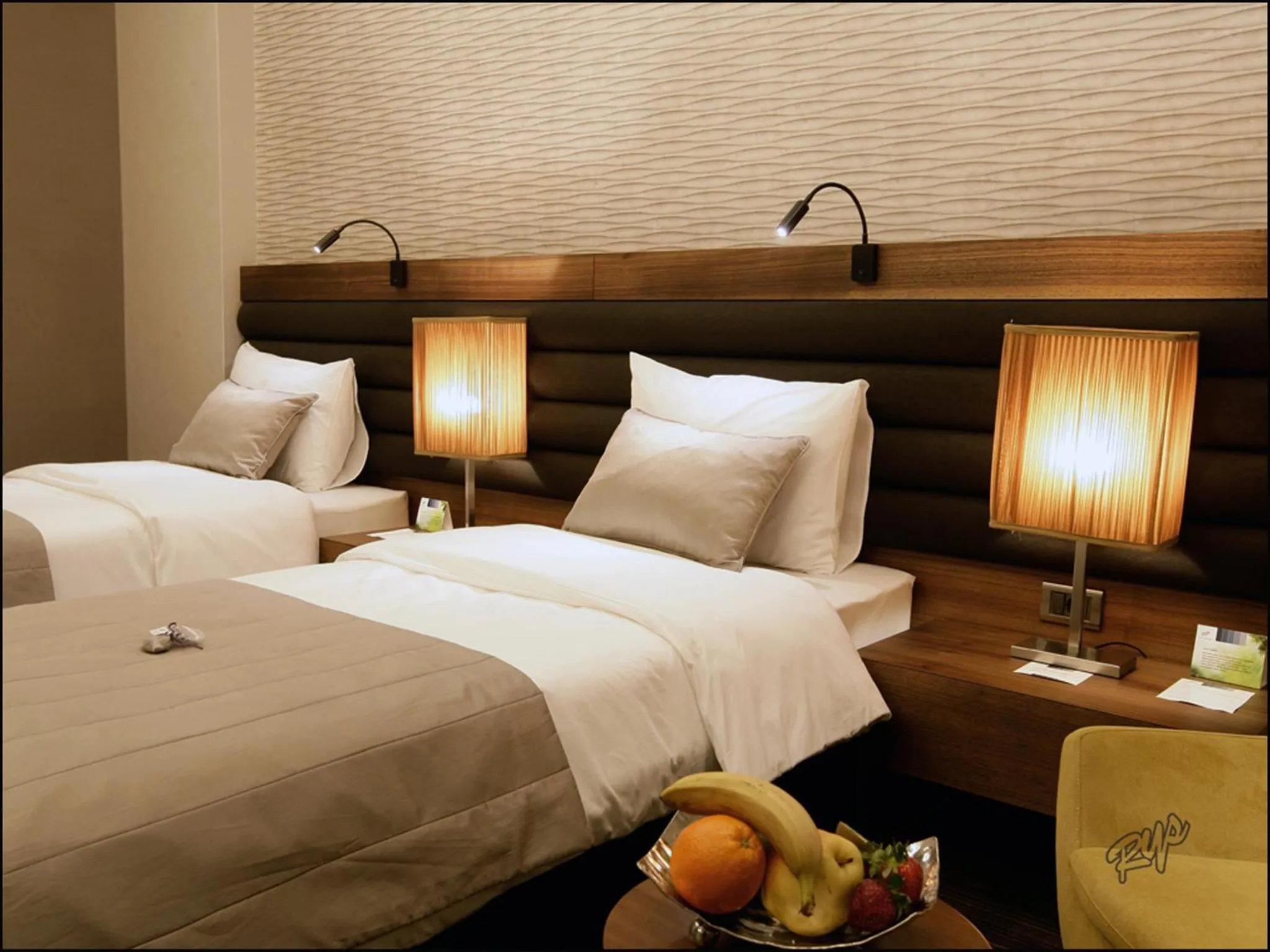 Bedroom, Bed in RYS Hotel