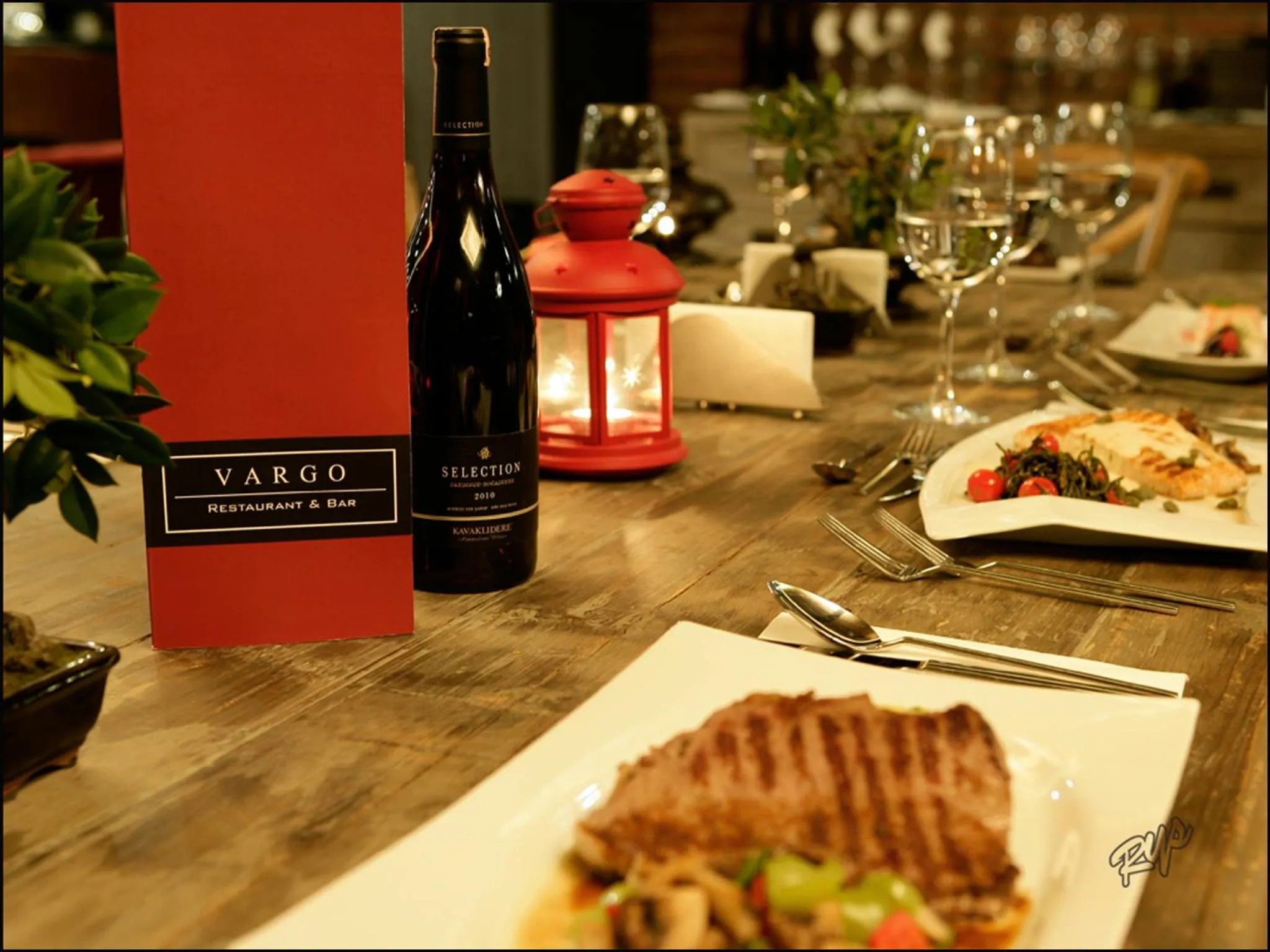 Dining area in RYS Hotel