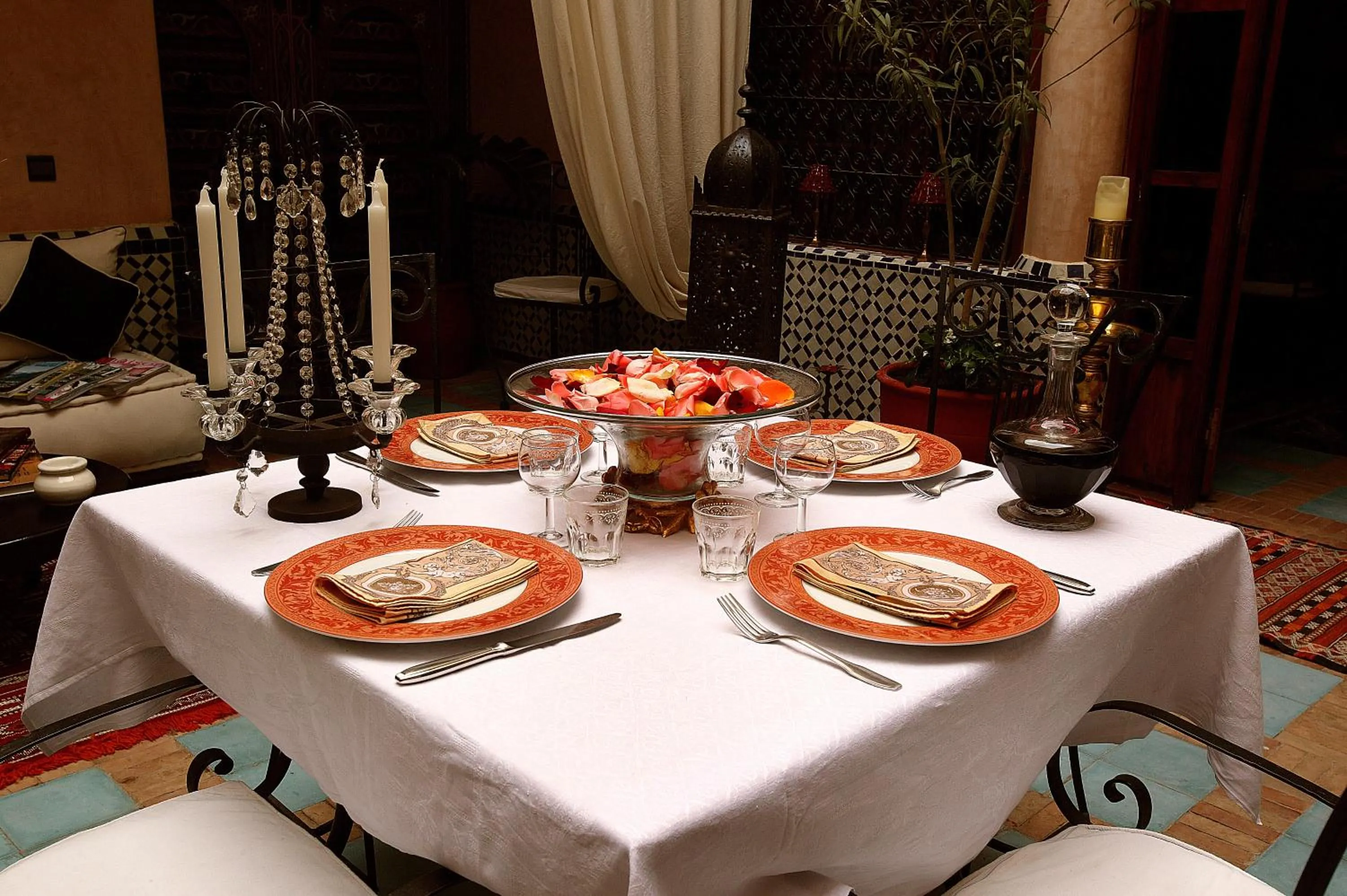 Restaurant/places to eat in Riad Eden