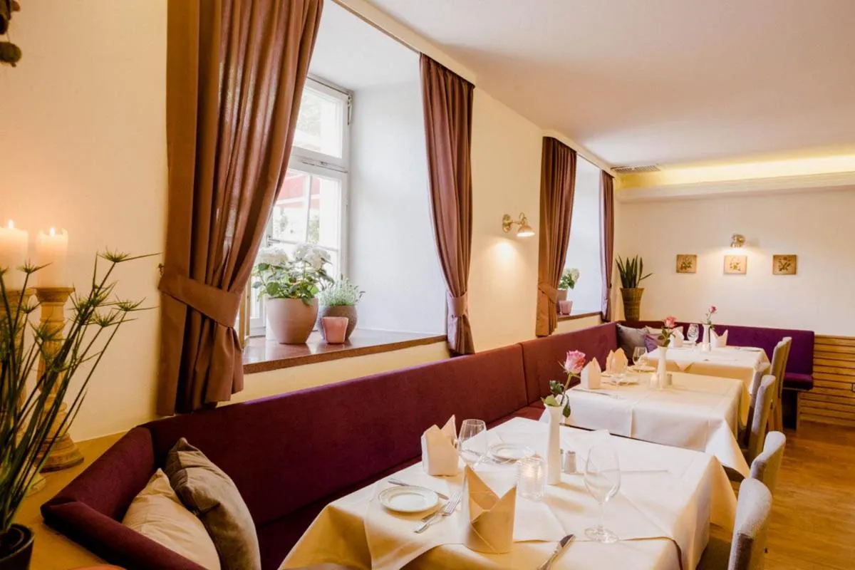 Restaurant/places to eat in Bodensee Hotel Sternen