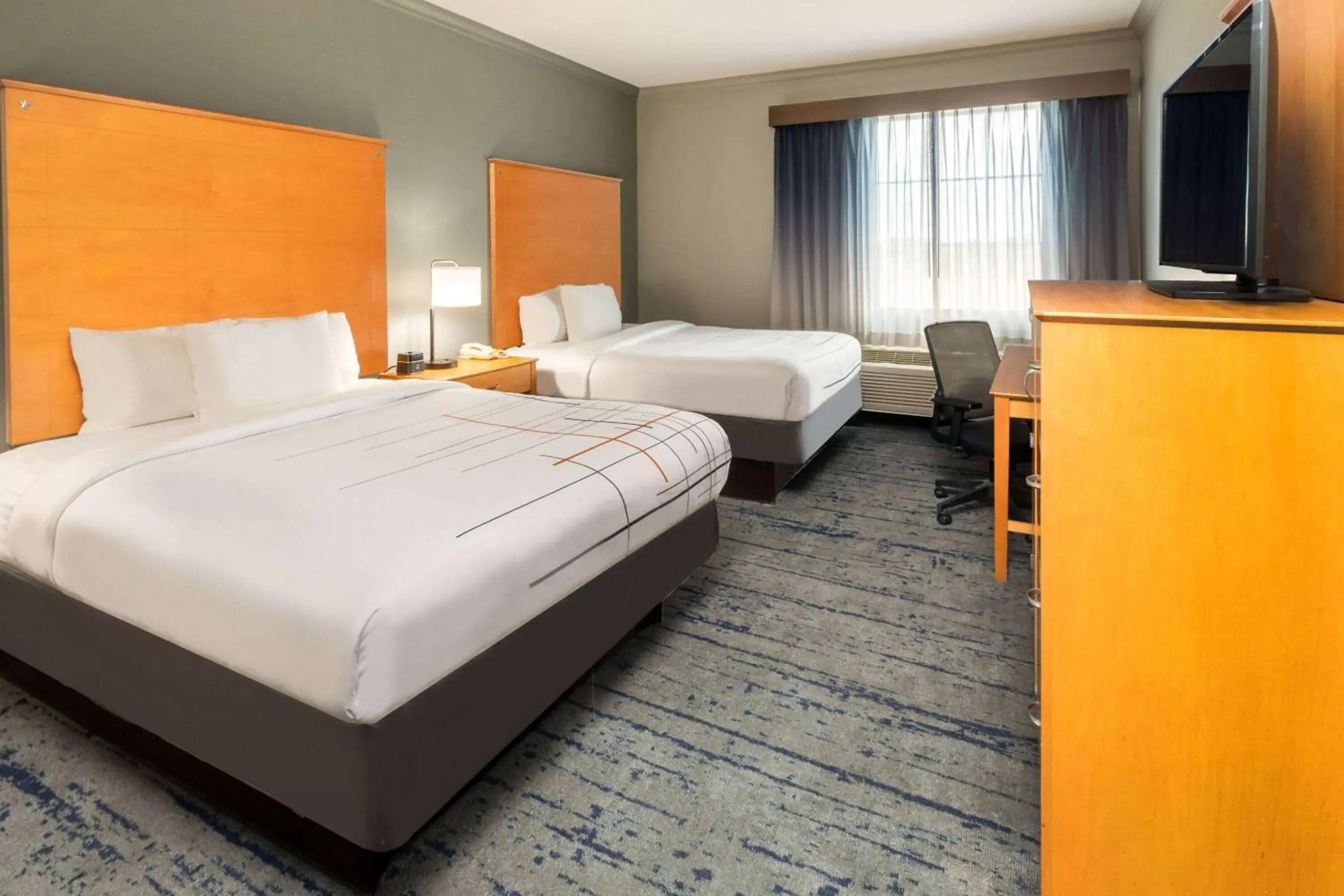 Queen Room with Two Queen Beds - Non-Smoking in La Quinta by Wyndham Bridgeport Queen Room with Two Queen Beds - Non-Smoking in La Quinta by Wyndham Bridgeport