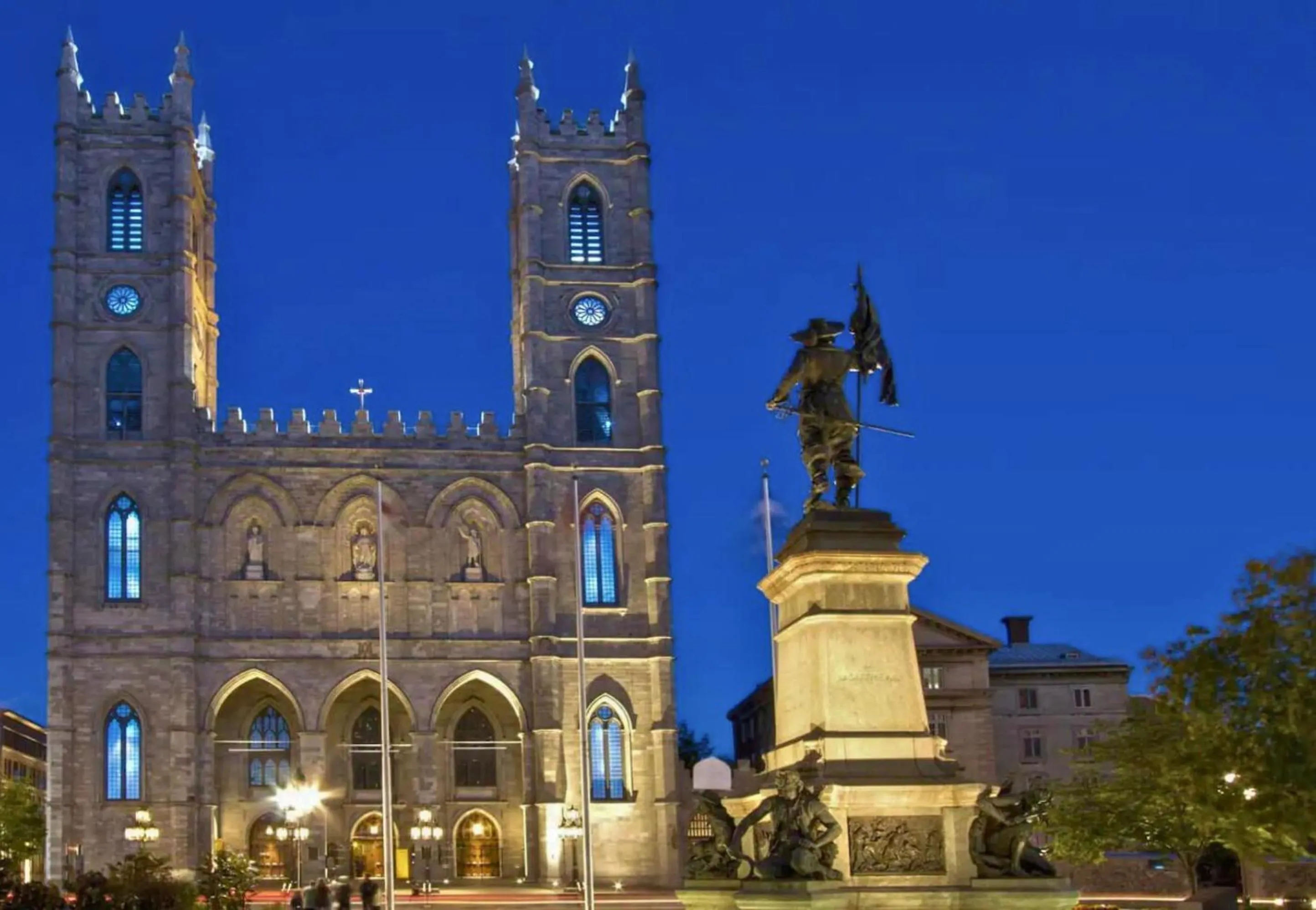 Nearby landmark in LiV MTL Soho