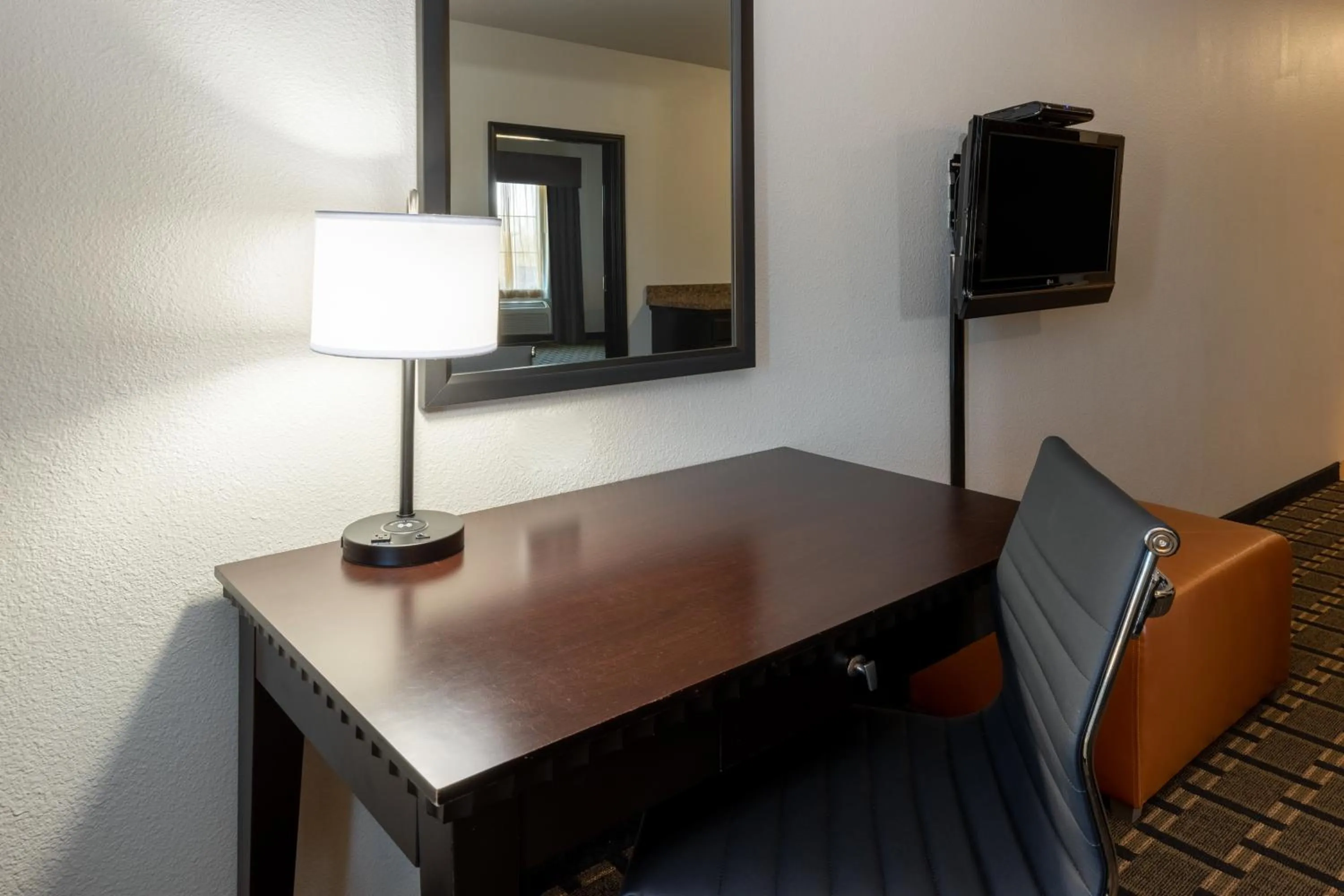 La Quinta by Wyndham Mt. Pleasant