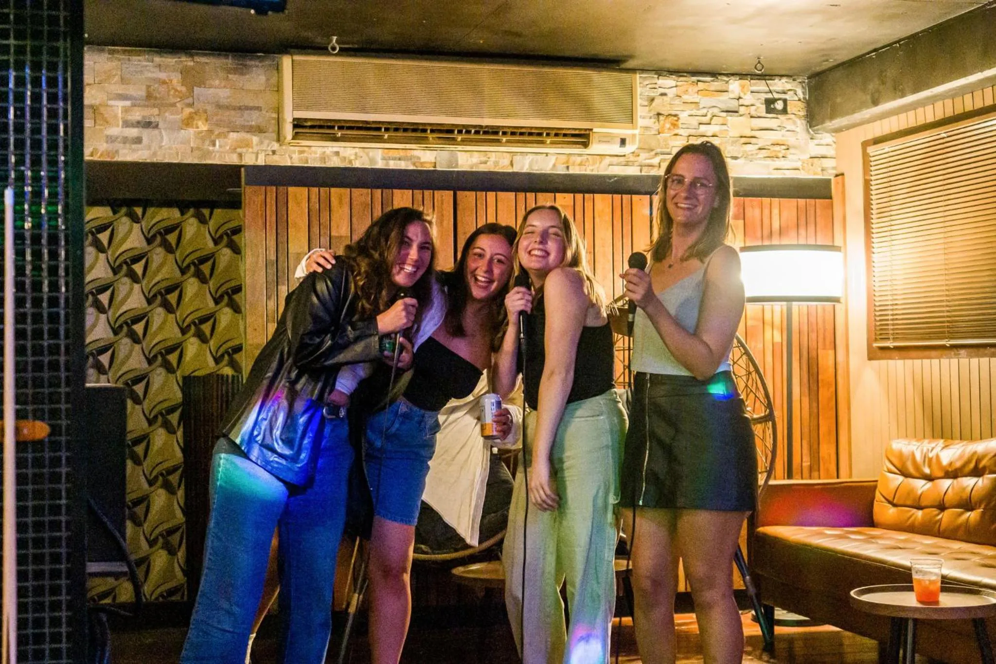 Karaoke in Aquarius Backpackers Resort