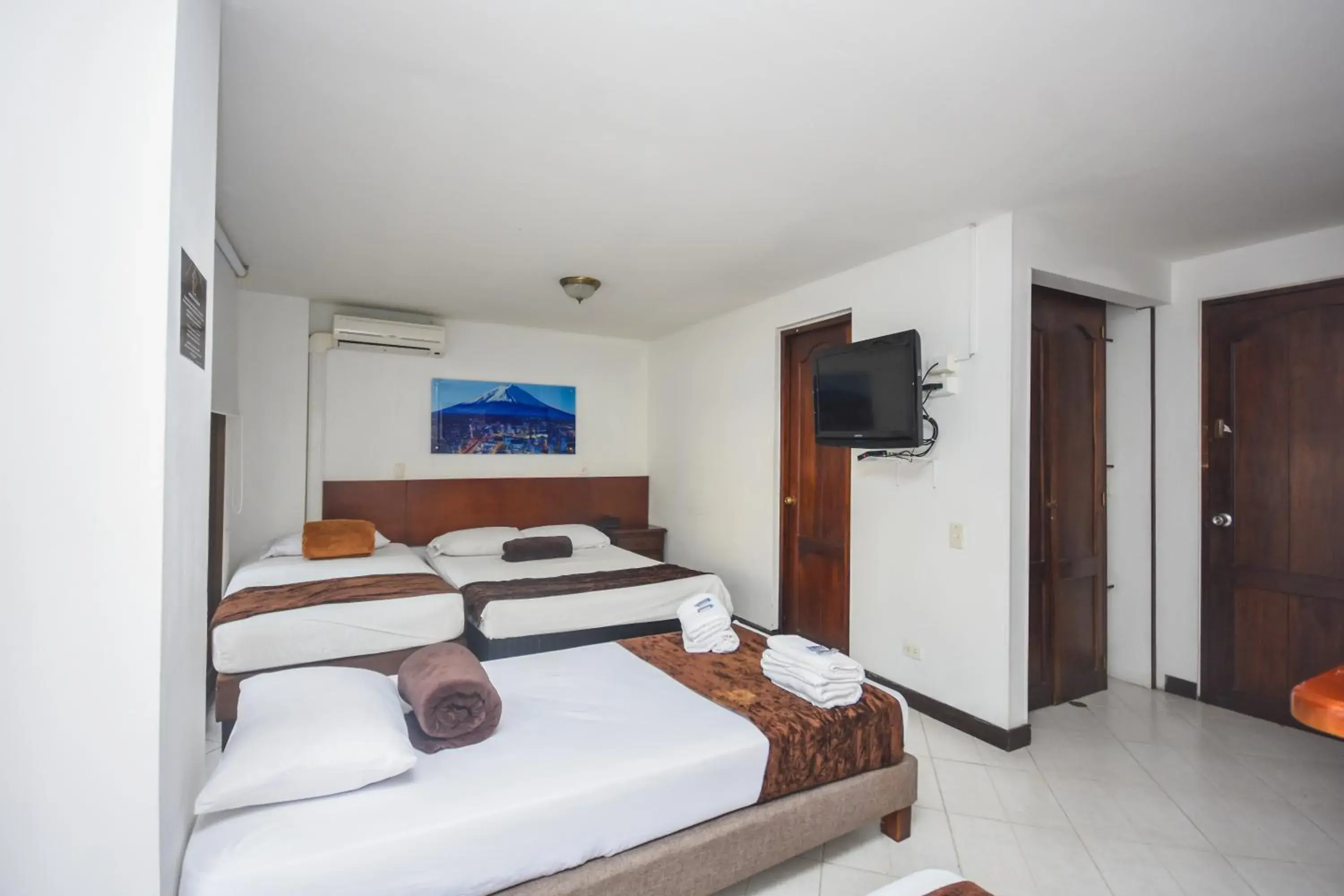 Superior Family Room in Hotel Estadio Real Superior Family Room in Hotel Estadio Real