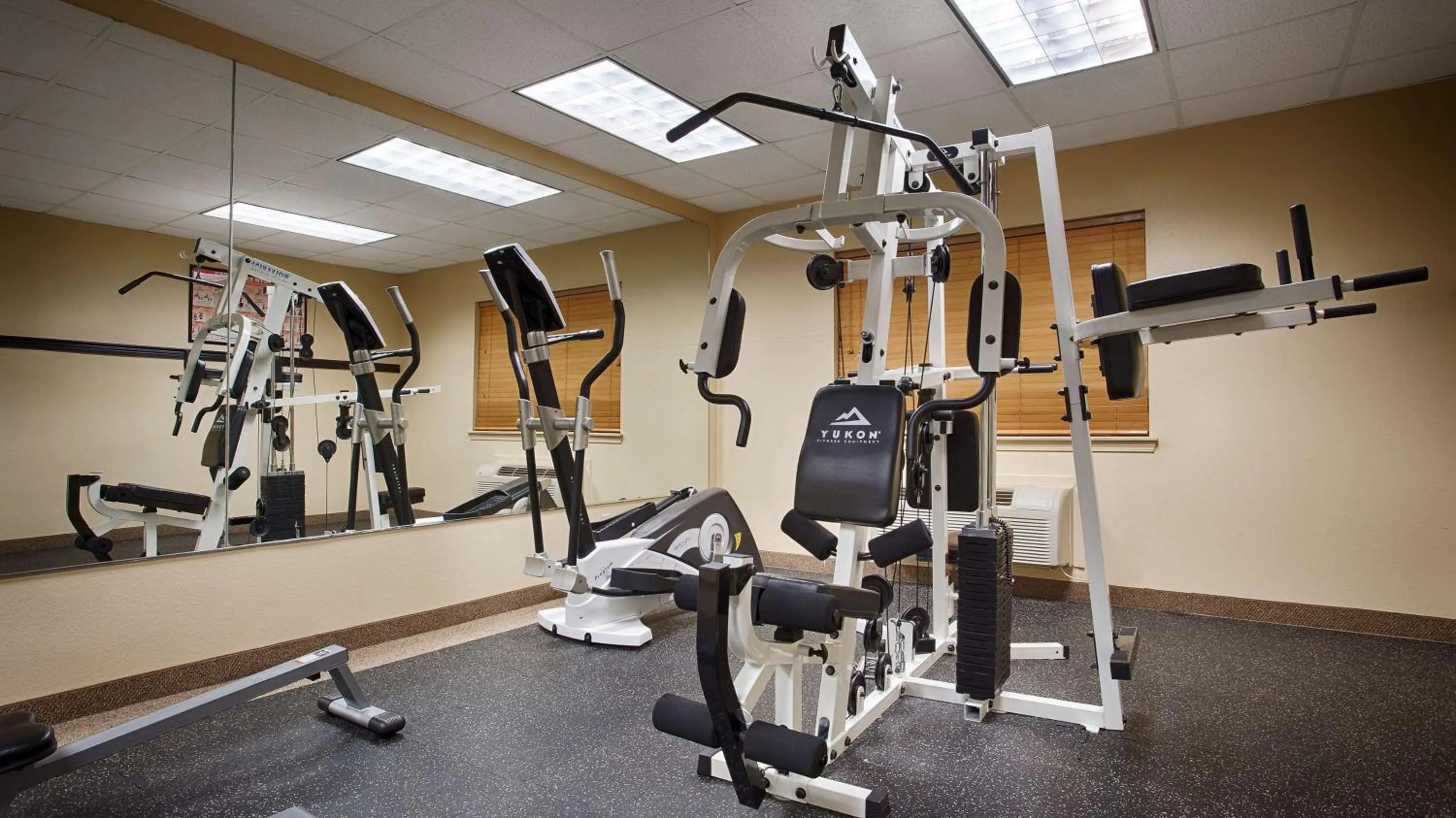 Fitness centre/facilities in Best Western Plus Graham Inn