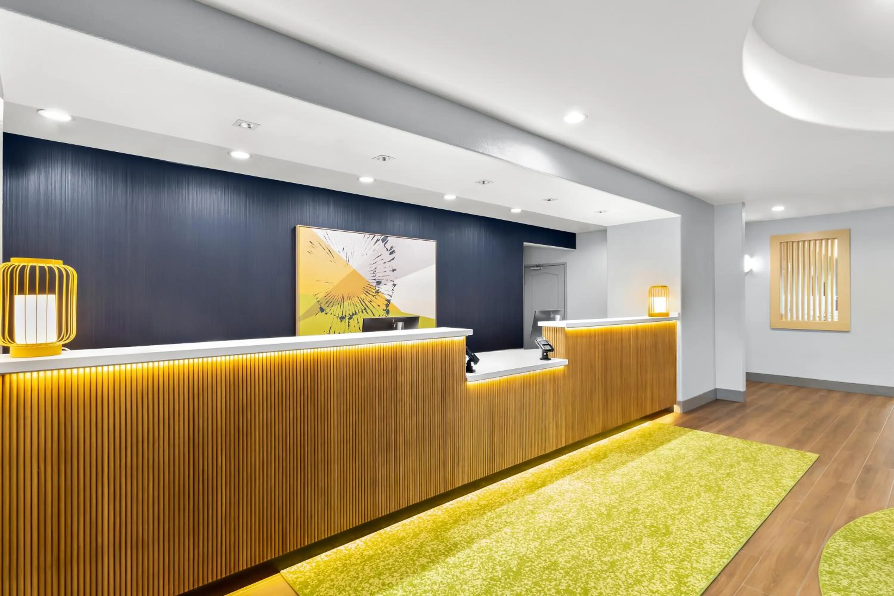 Lobby or reception in Spark By Hilton Missouri City