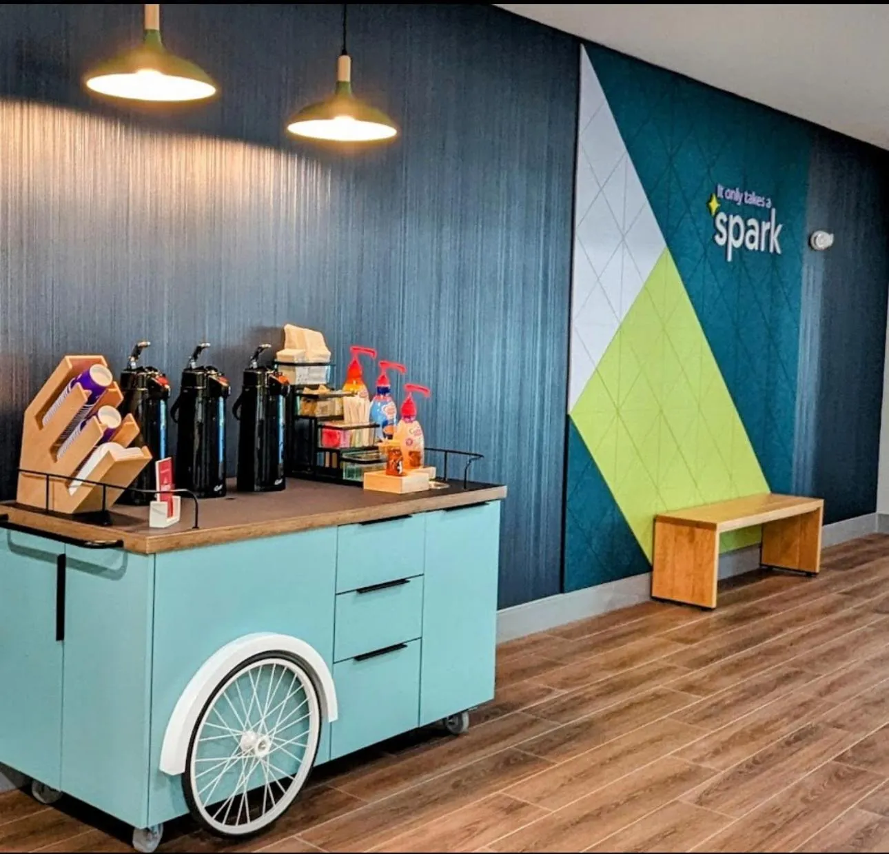 Coffee/tea facilities in Spark By Hilton Missouri City