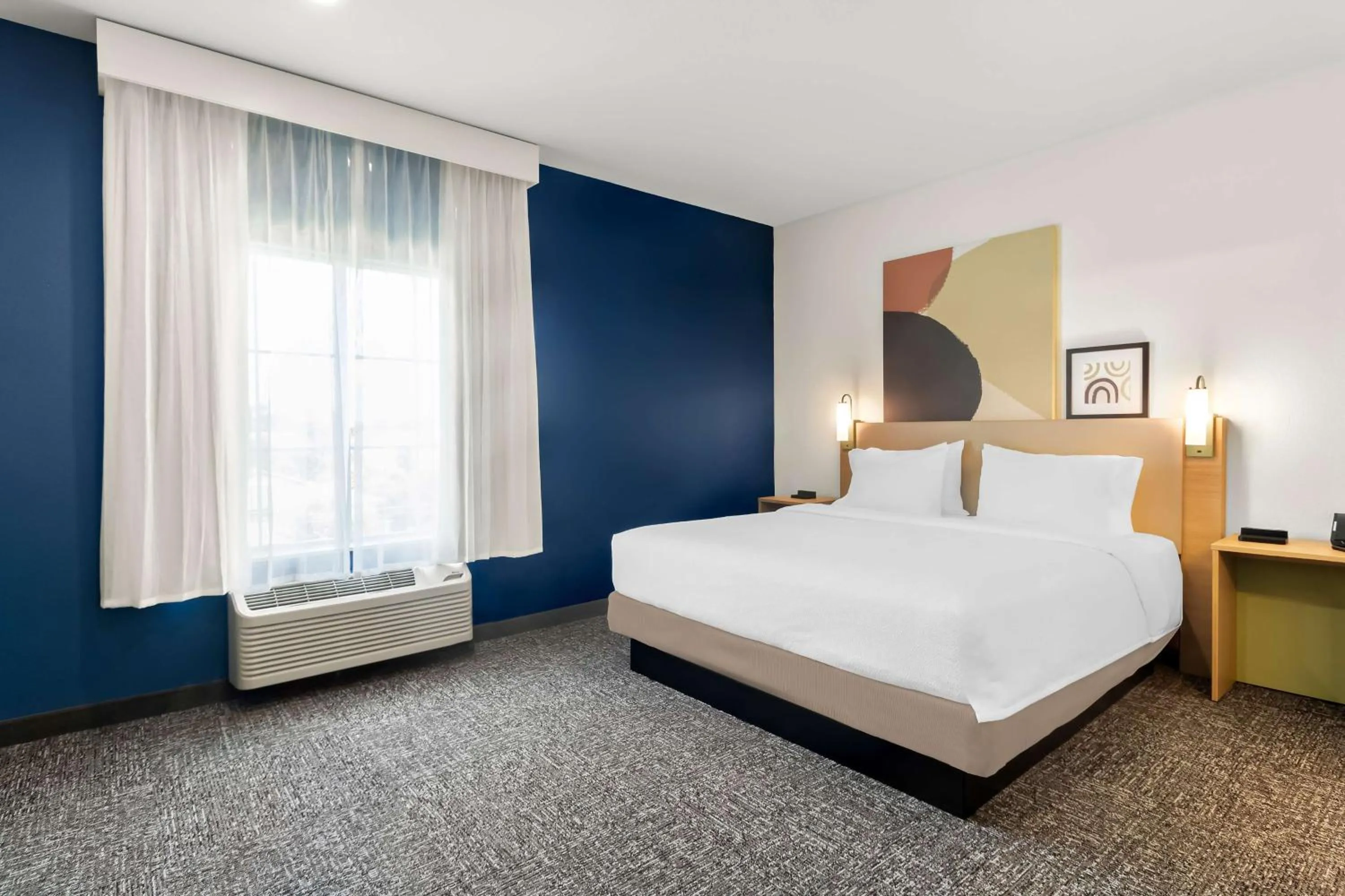 Bed in Spark By Hilton Missouri City