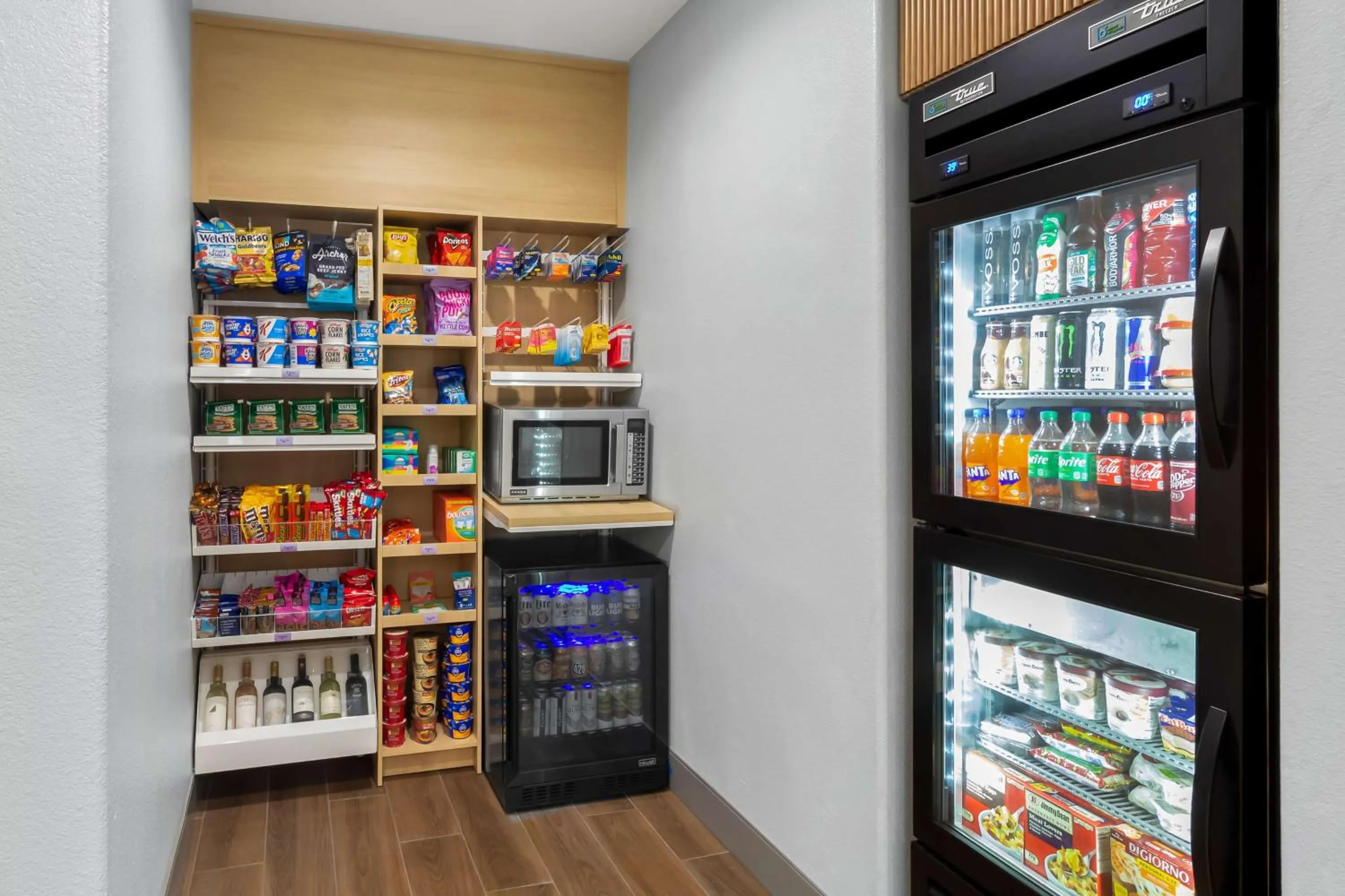 Restaurant/places to eat in Spark By Hilton Missouri City