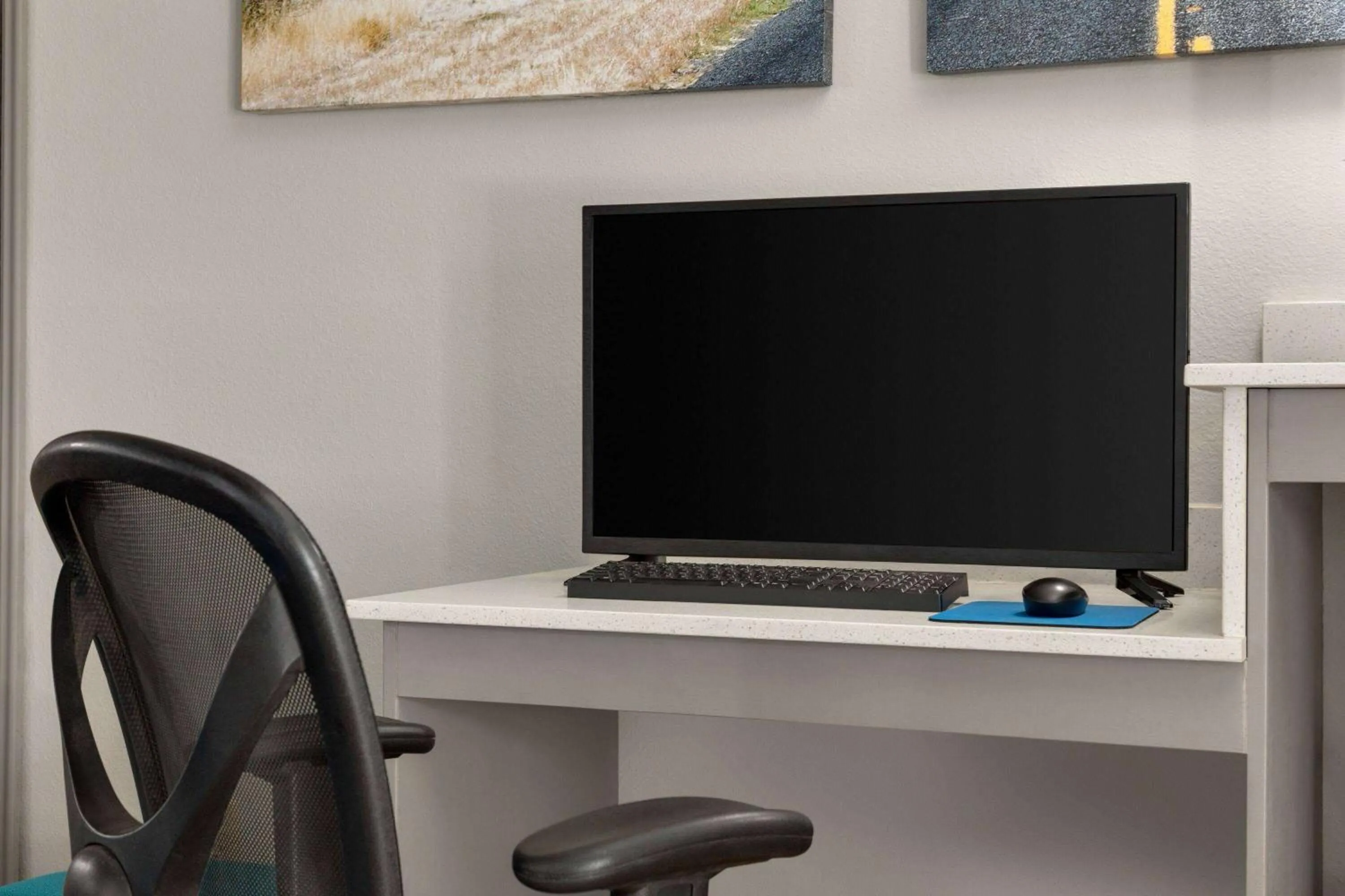 Business facilities in La Quinta by Wyndham Dumas