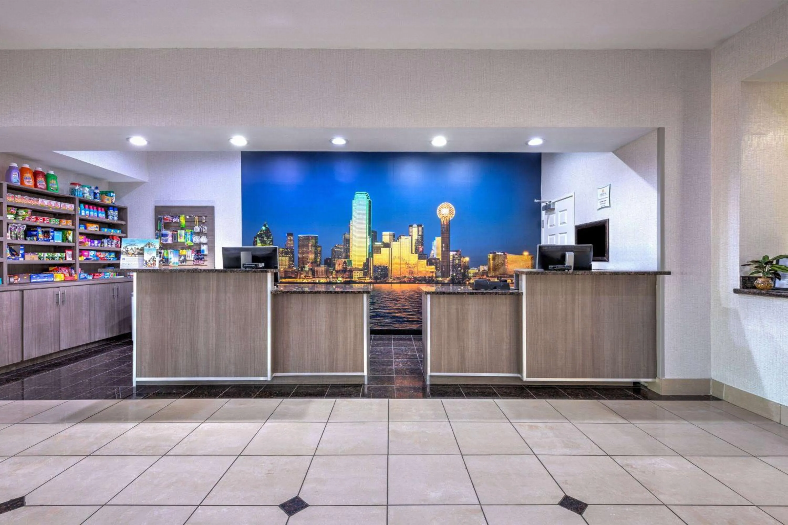 Lobby or reception in La Quinta by Wyndham Alvarado