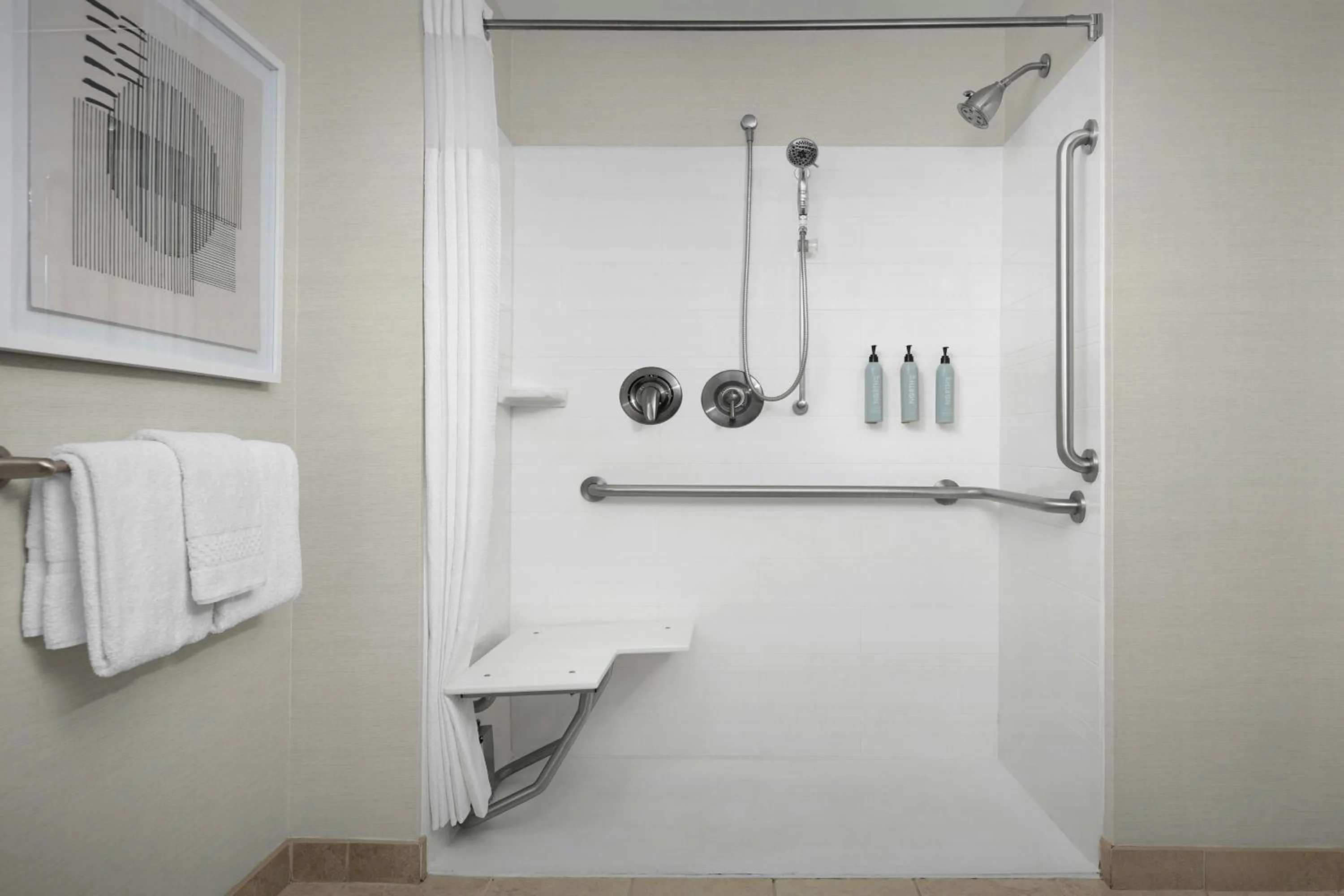 Bathroom in Courtyard by Marriott Salisbury