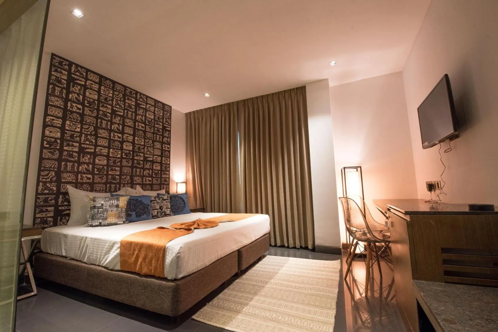 Photo of the whole room, Bed in Hotel Gallery 67