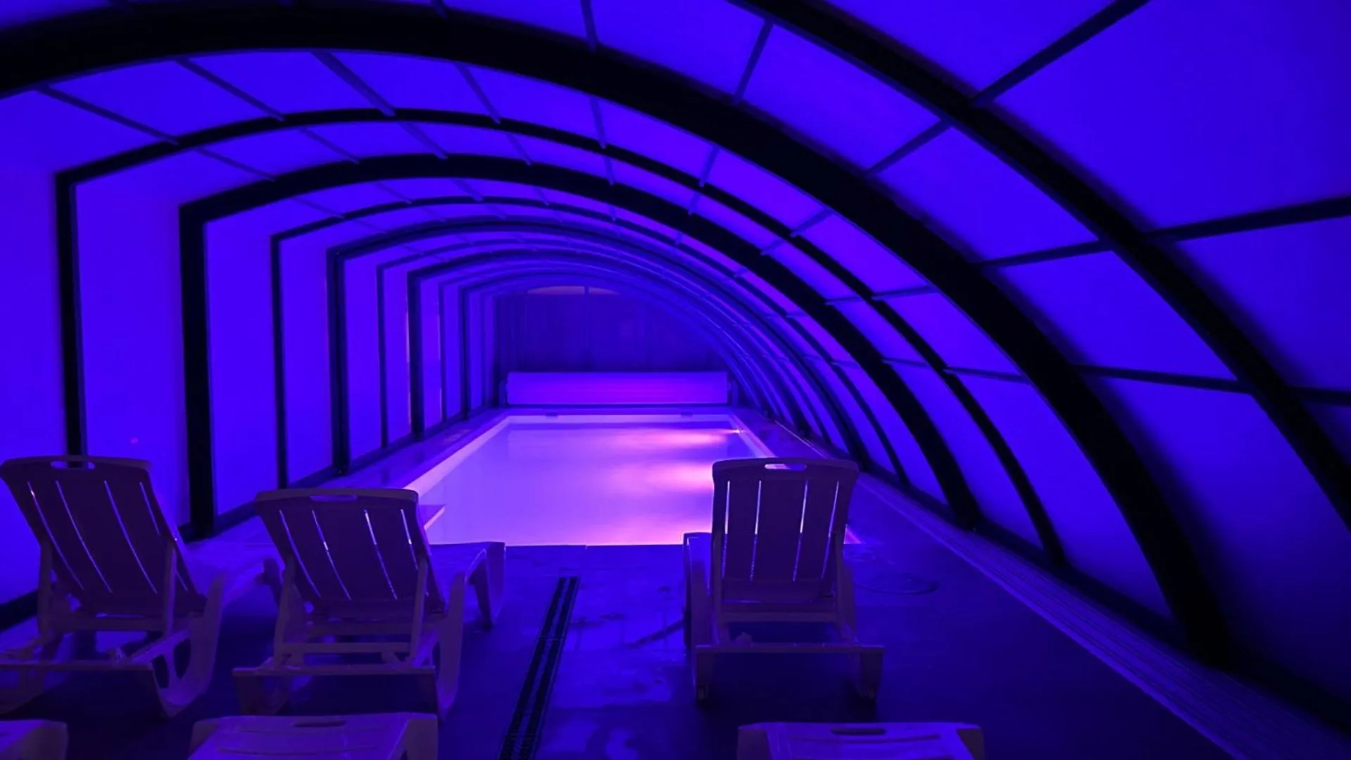 Swimming pool in Wczasowa 8 Apartments