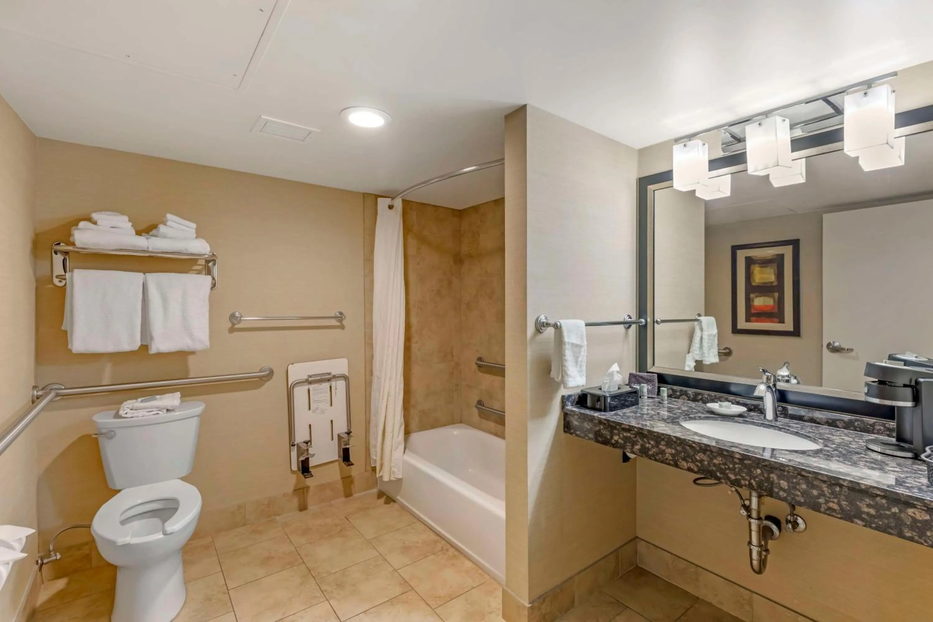 Bathroom in Best Western Cotton Tree Inn