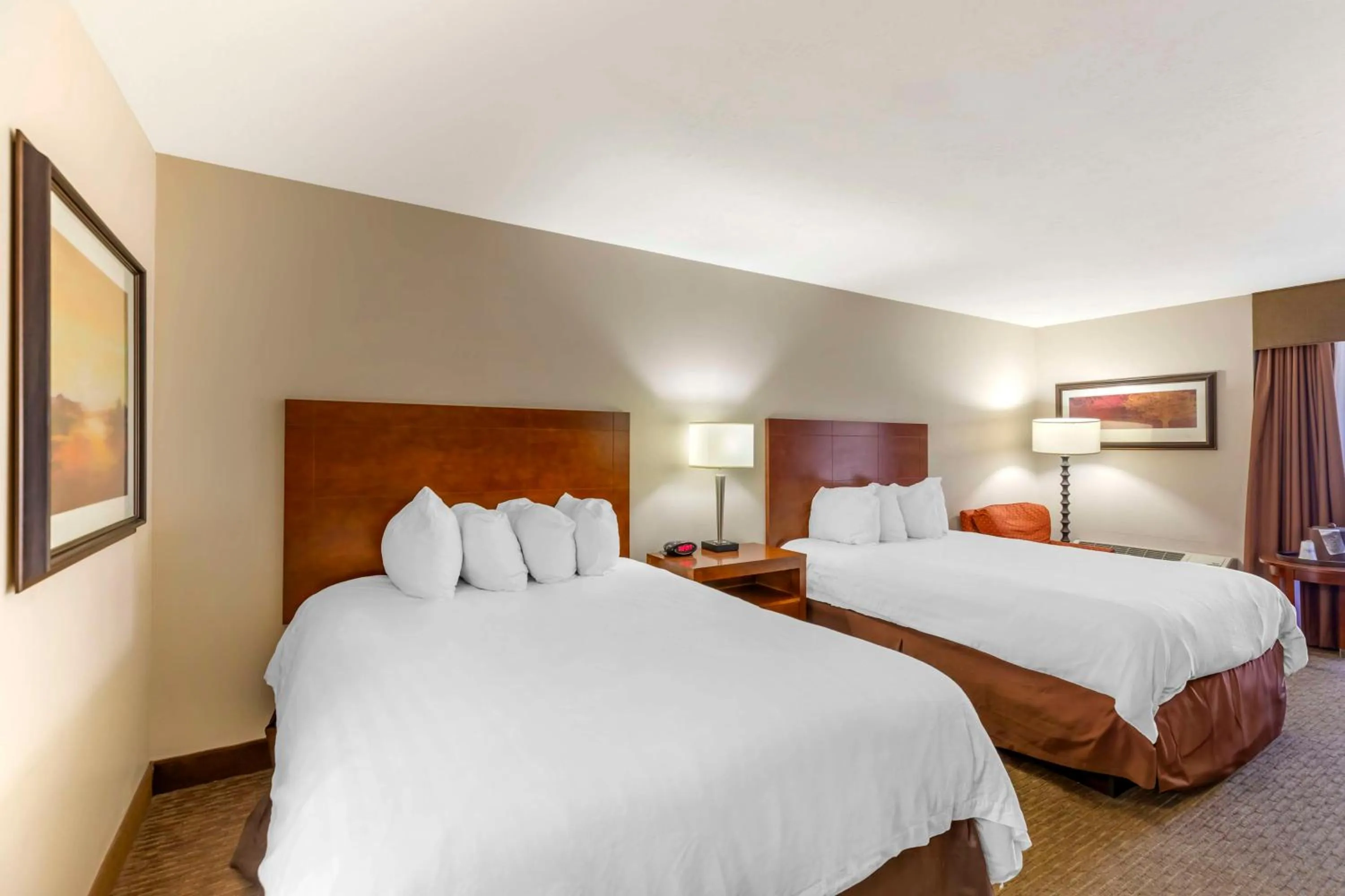 Bedroom, Bed in Best Western Cotton Tree Inn