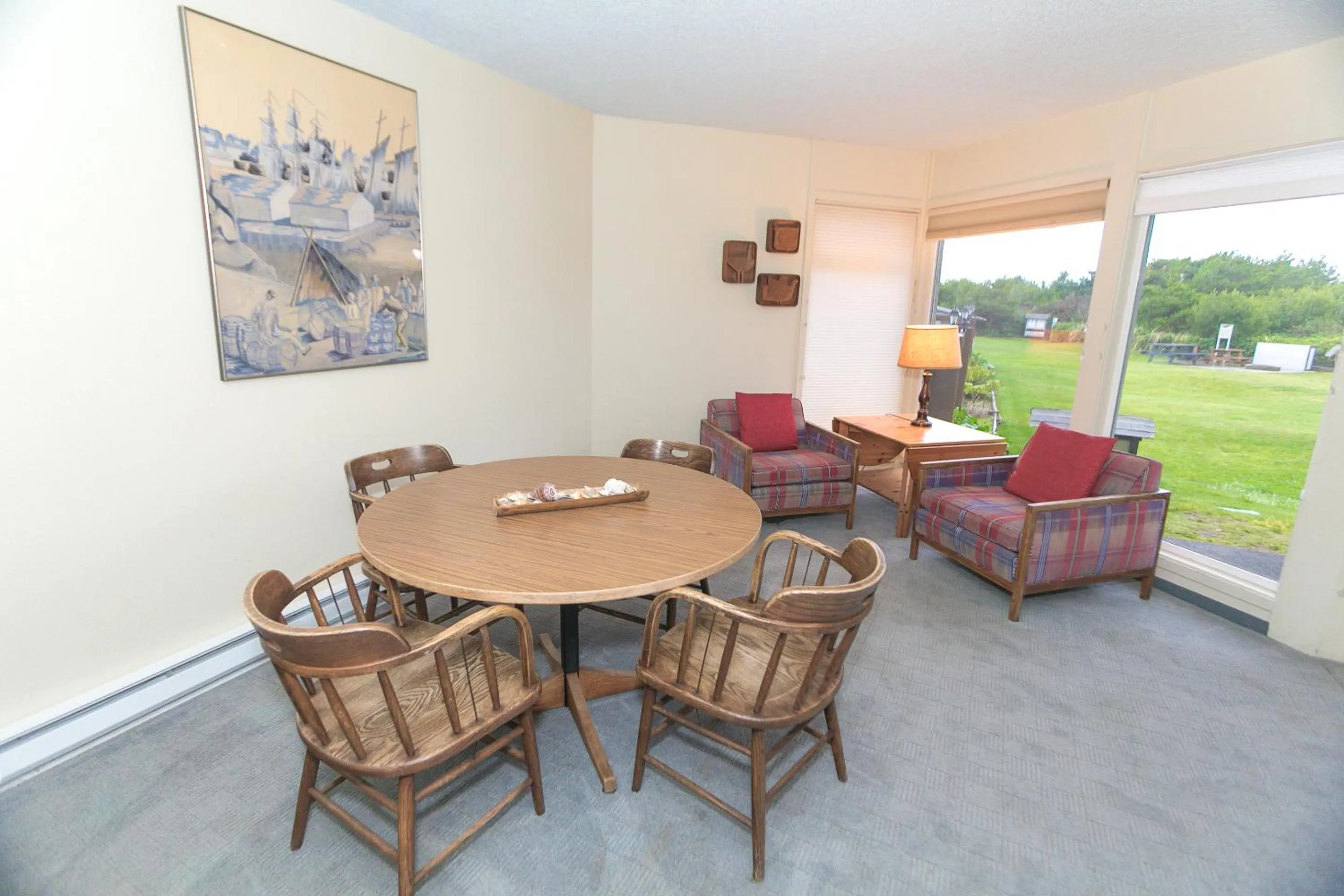 Living room in Grey Gull