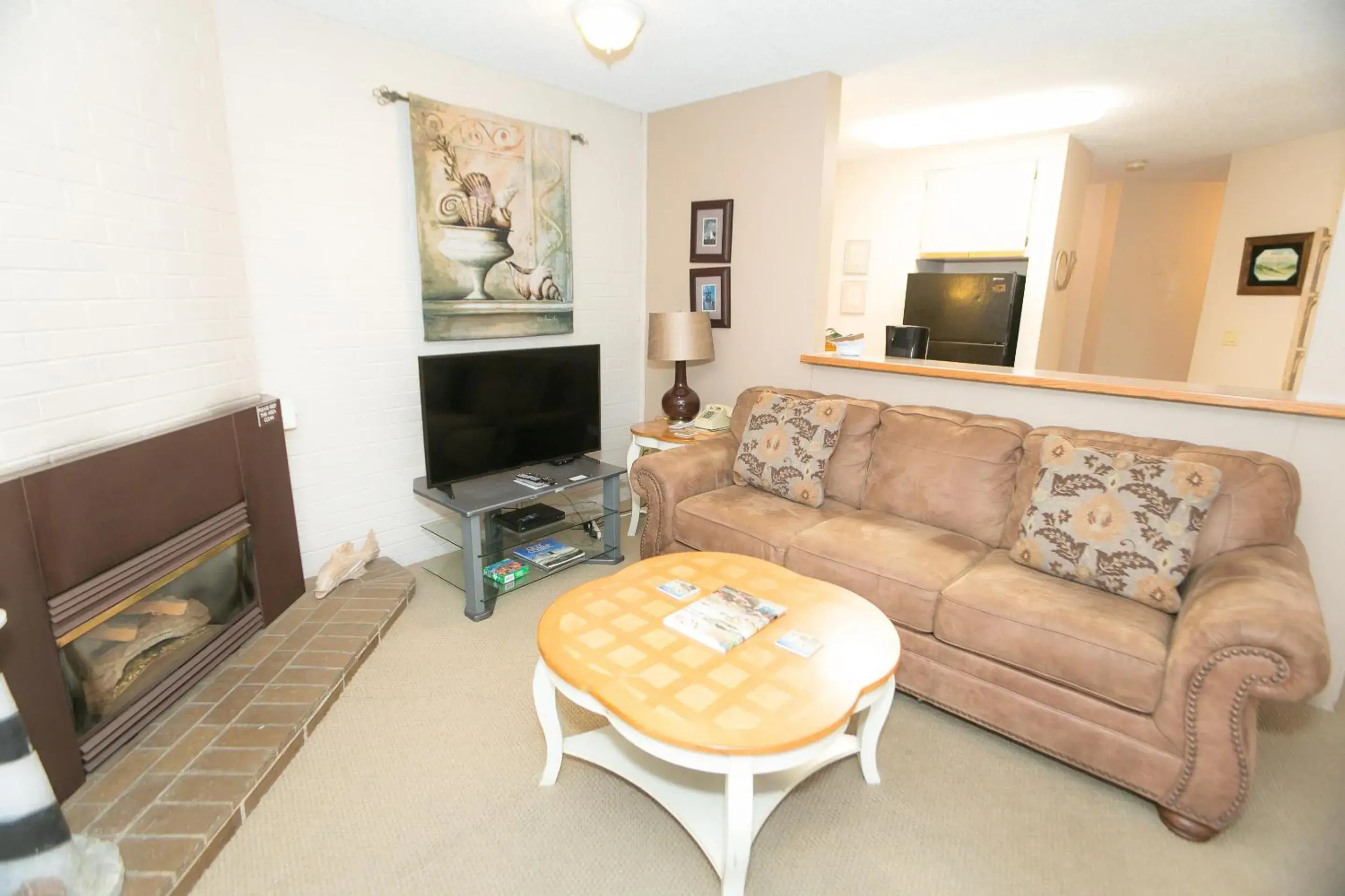 Deluxe One Bedroom Apartment - 112 in Grey Gull Deluxe One Bedroom Apartment - 112 in Grey Gull