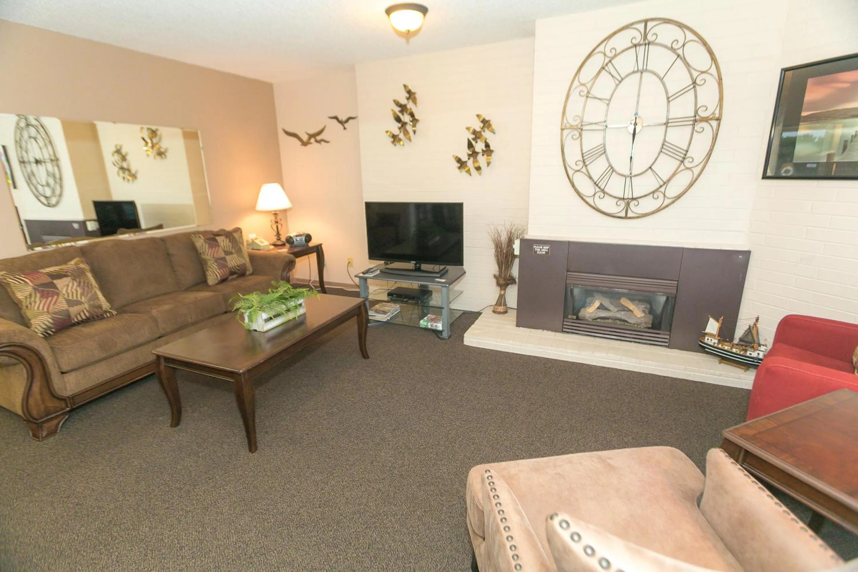 TV and multimedia in Grey Gull