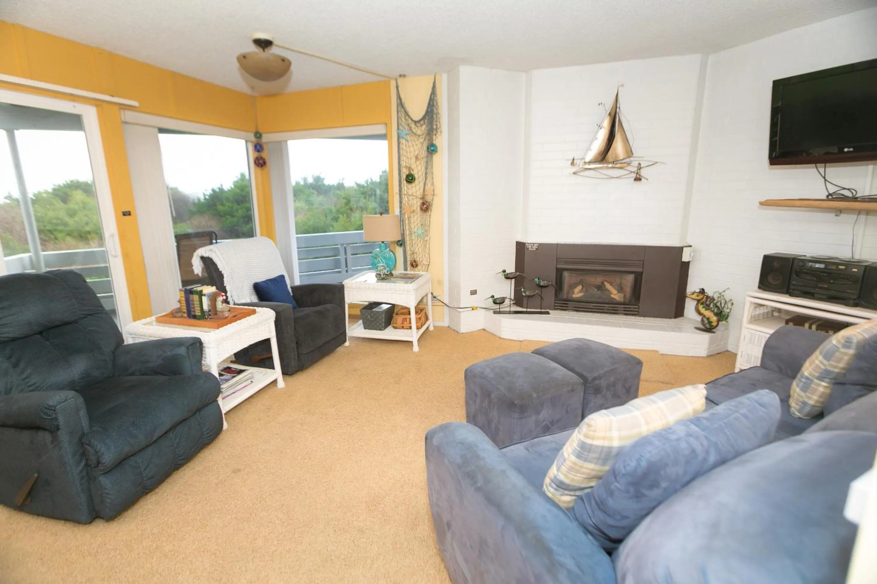 Living room in Grey Gull