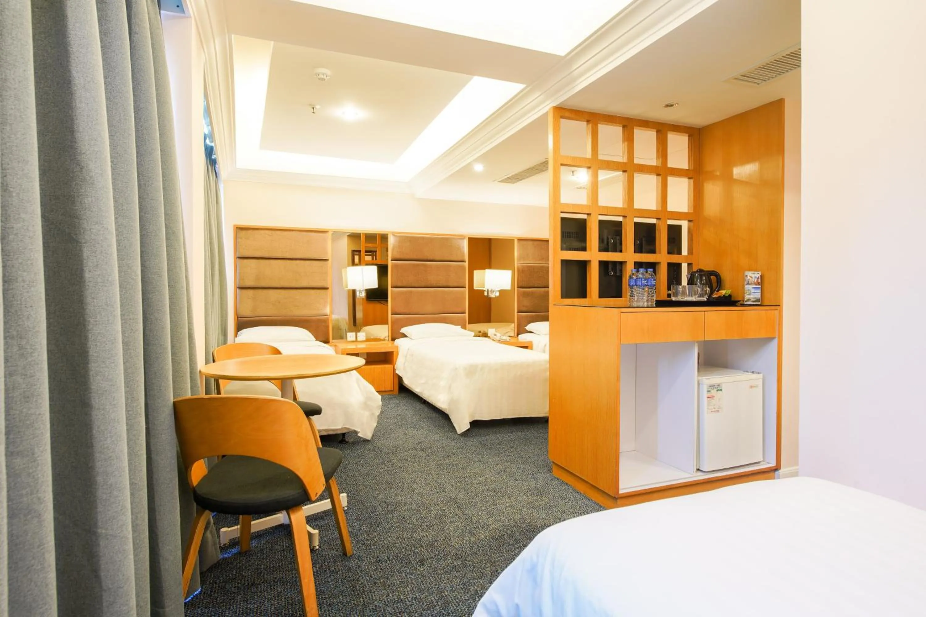 Property building, Bed in Warwick Hotel Cheung Chau