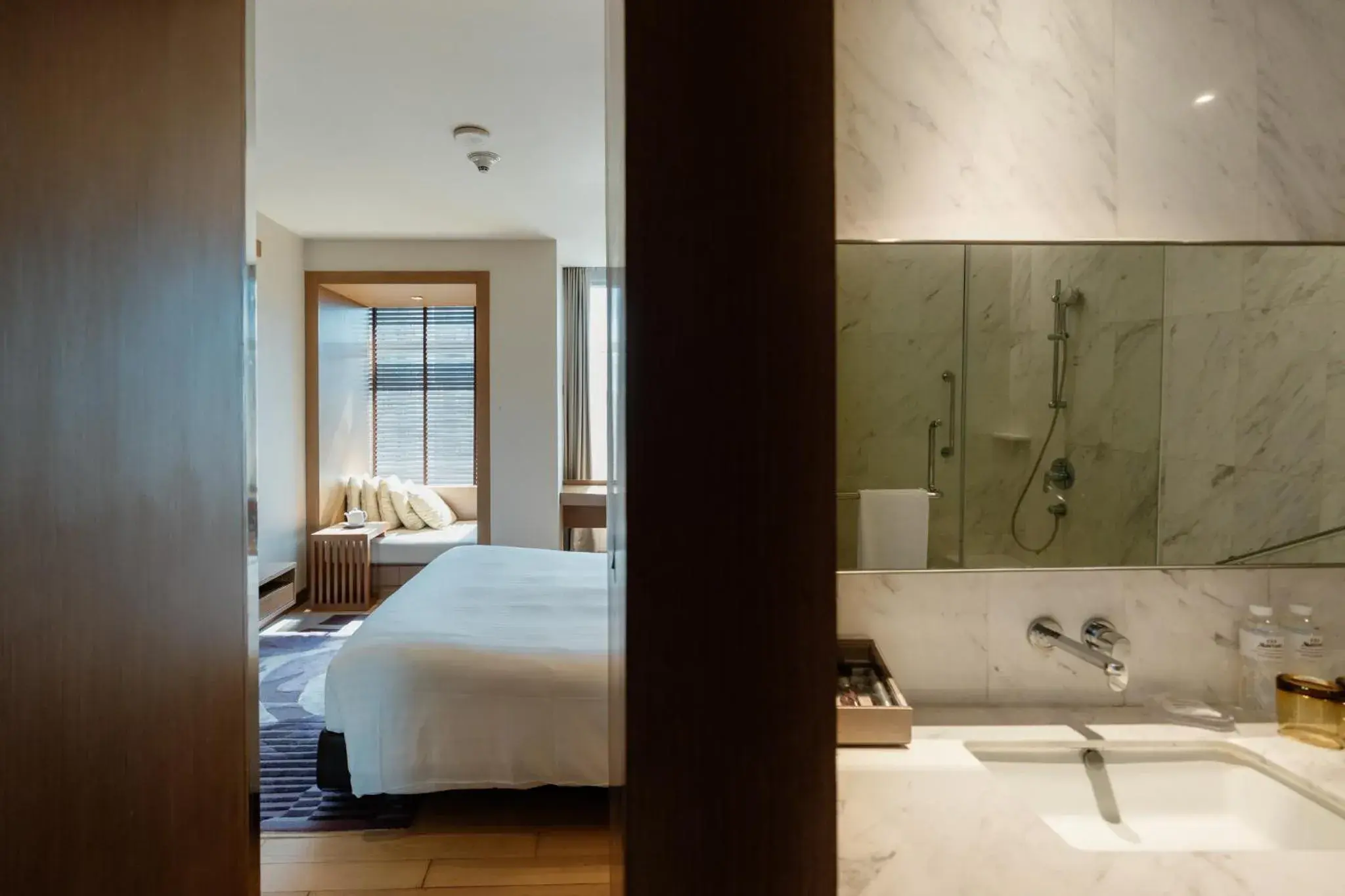 One-Bedroom Apartment City View in Marriott Executive Apartments Bangkok, Sukhumvit Thonglor One-Bedroom Apartment City View in Marriott Executive Apartments Bangkok, Sukhumvit Thonglor