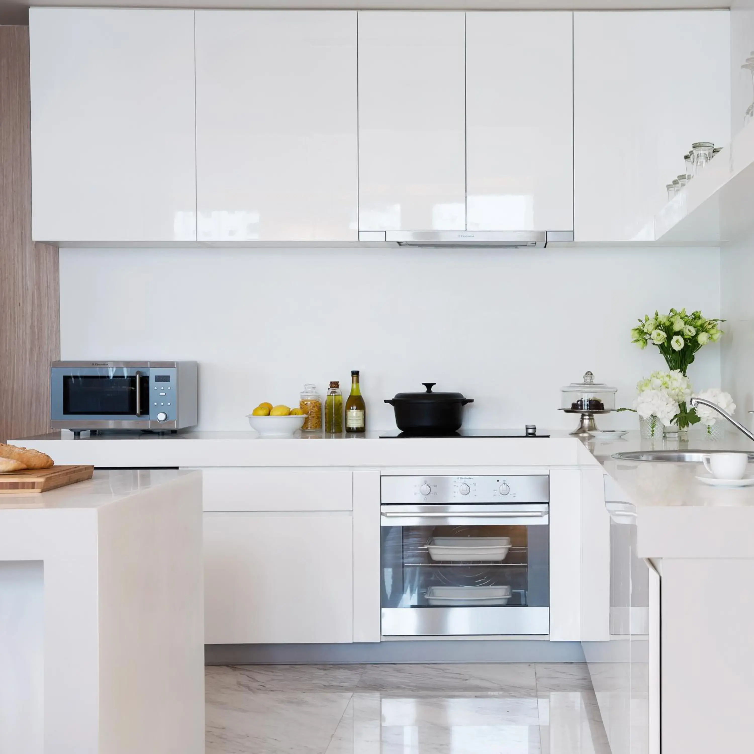 Three-Bedroom Apartment City View in Marriott Executive Apartments Bangkok, Sukhumvit Thonglor Three-Bedroom Apartment City View in Marriott Executive Apartments Bangkok, Sukhumvit Thonglor