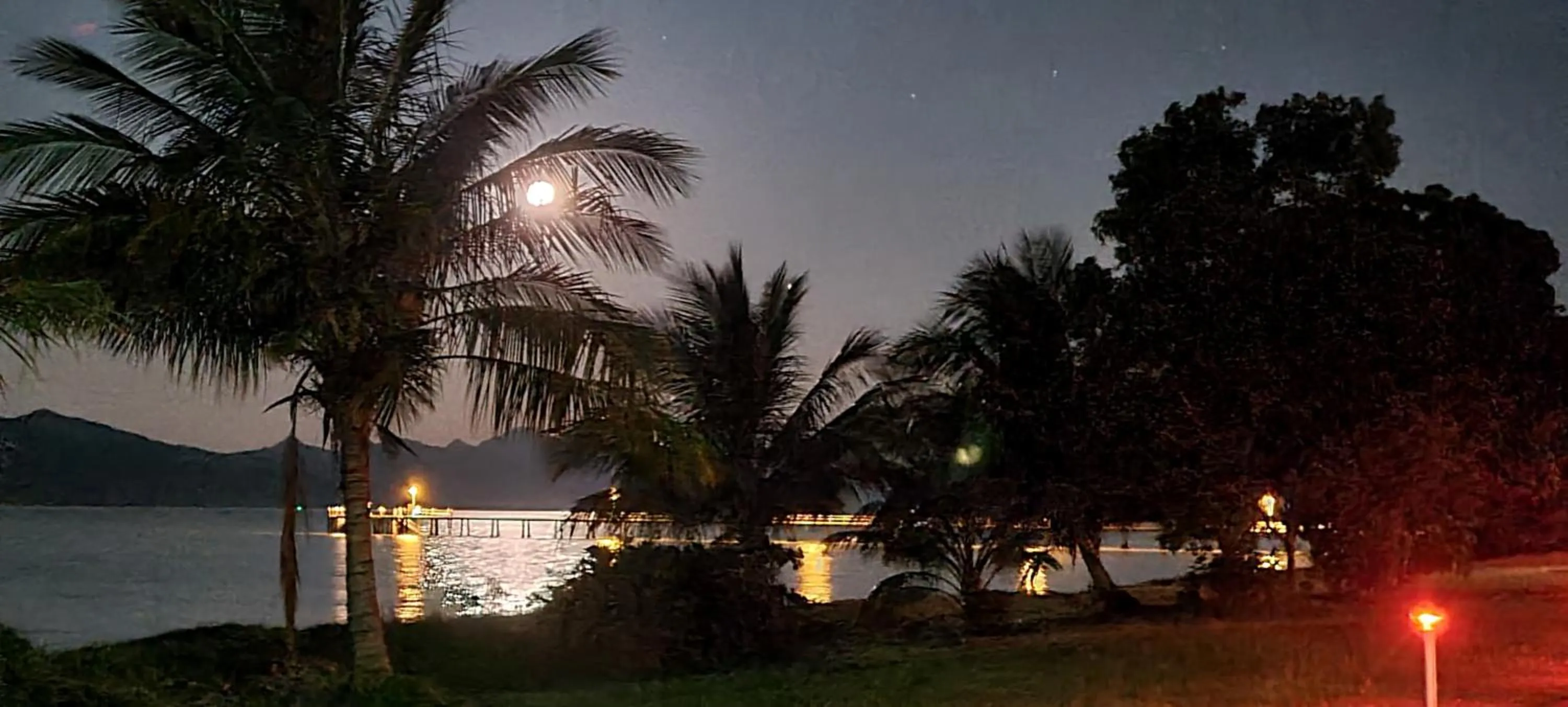 Cardwell Beachfront Motel