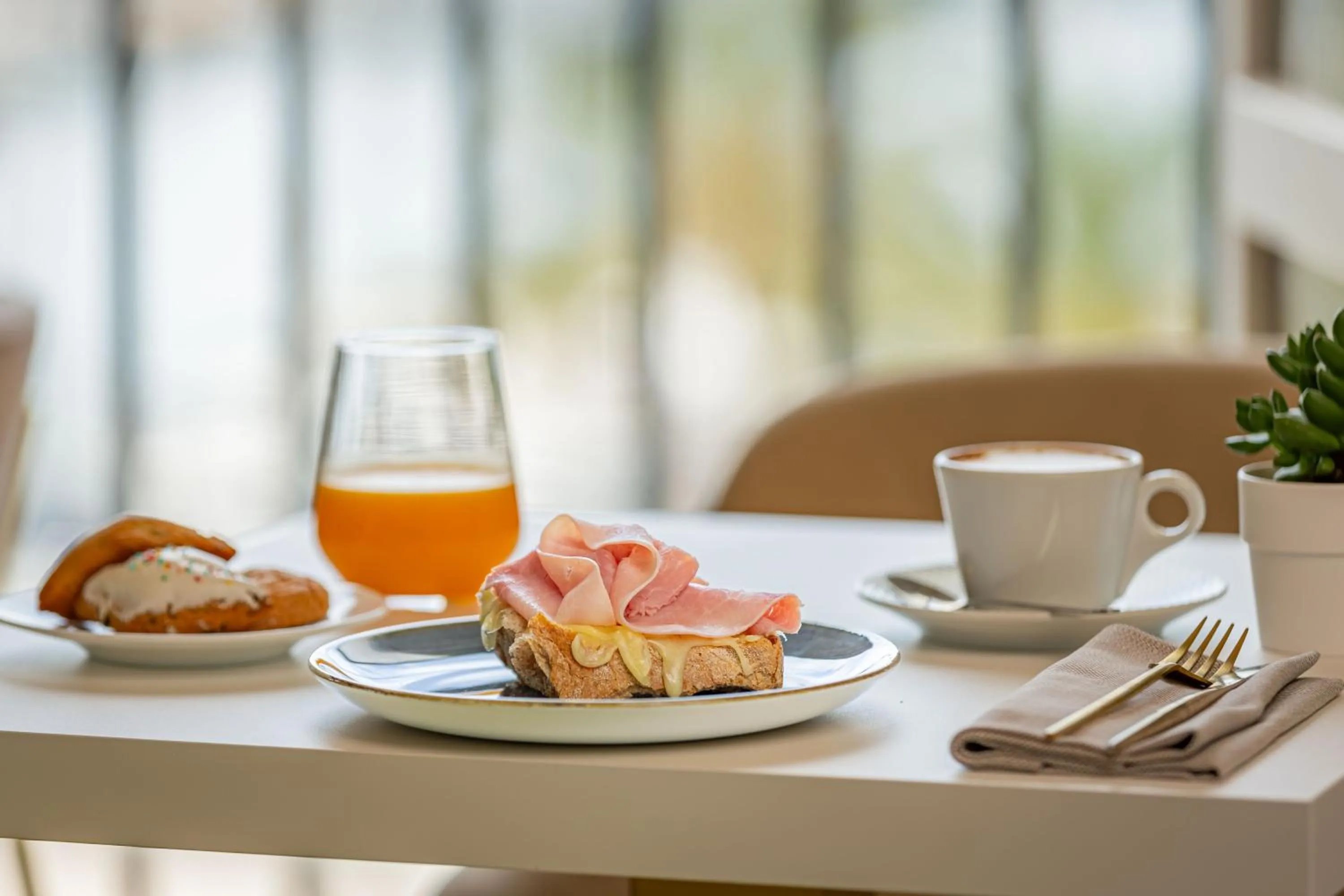 Food and drinks in Hotel Aristeo